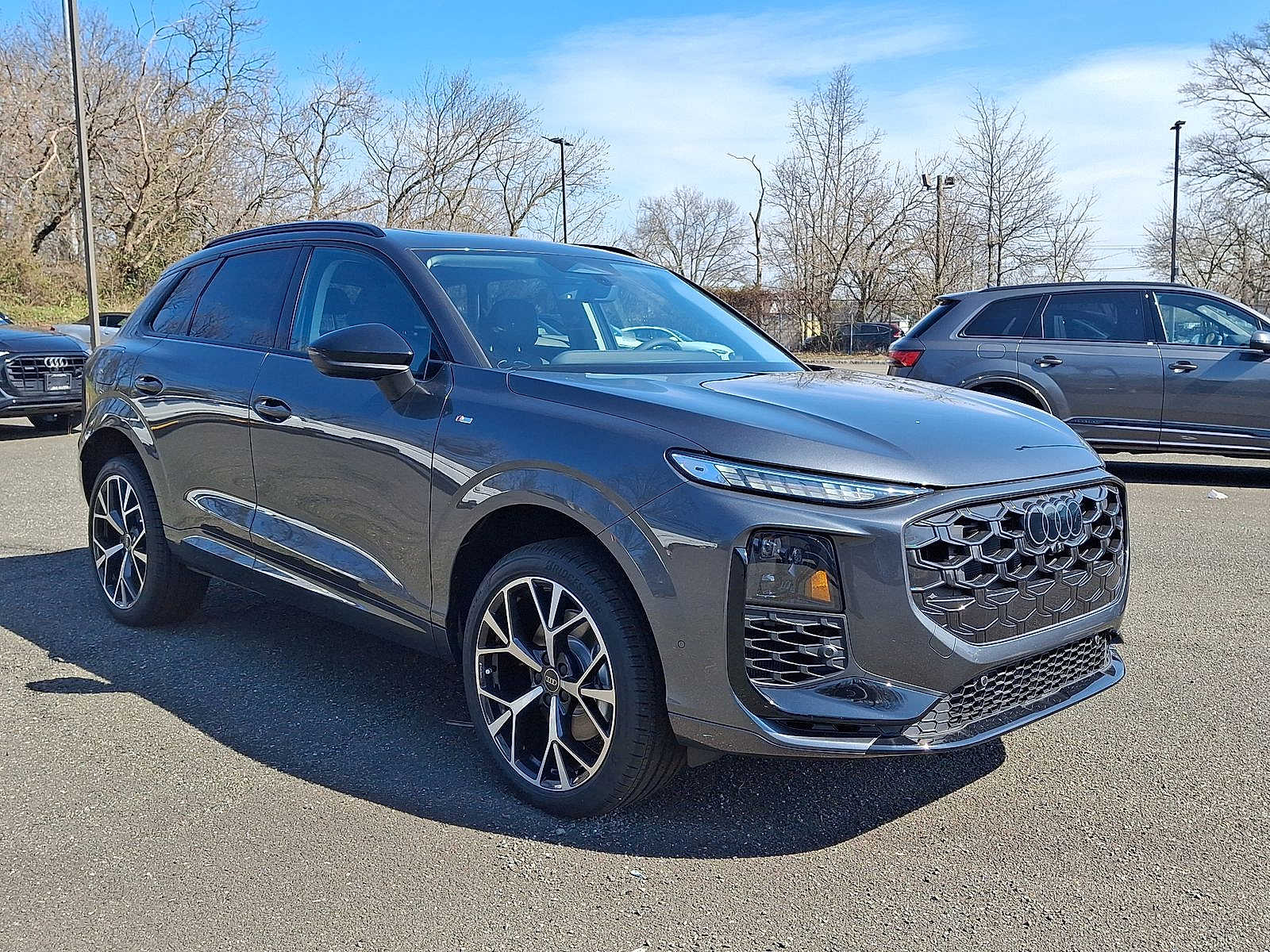 Thumbnail: 2026 Audi Q3 - 10