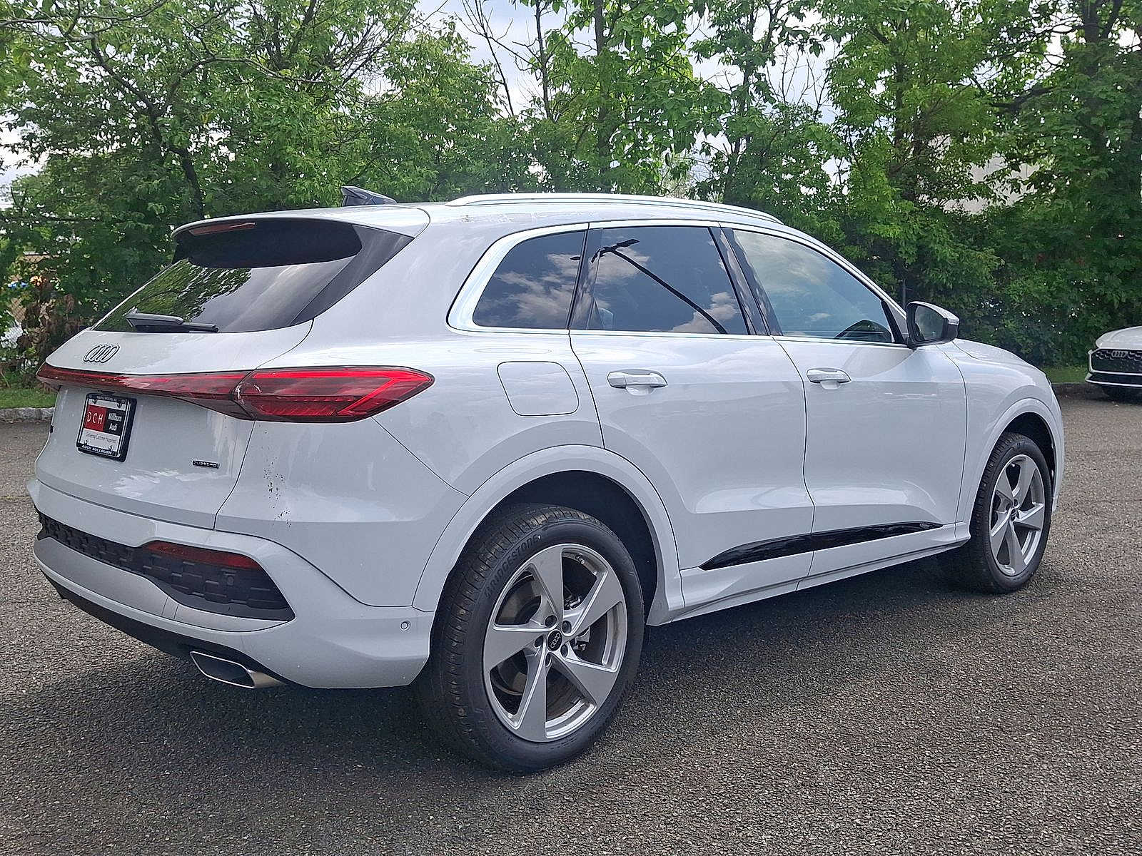 Thumbnail: 2025 Audi Q5 - 12