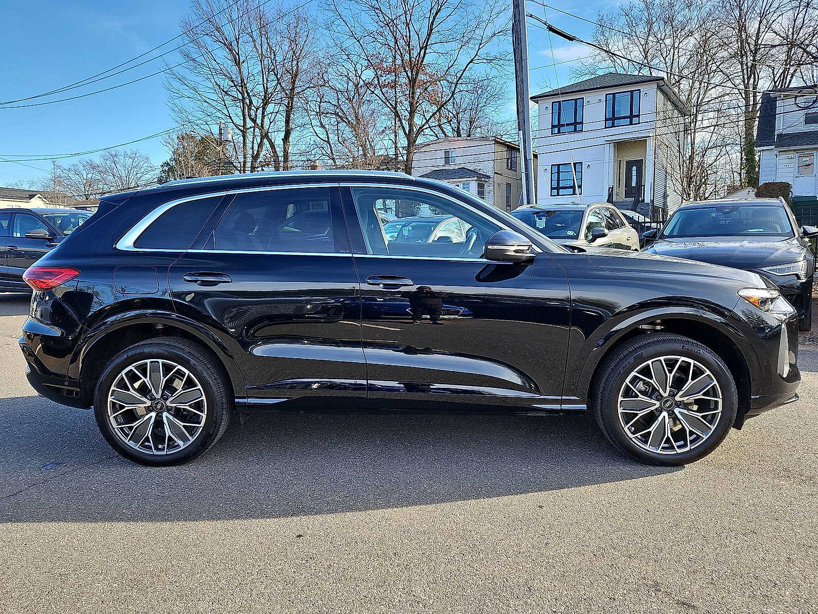 Thumbnail: 2025 Audi Q5 - 26