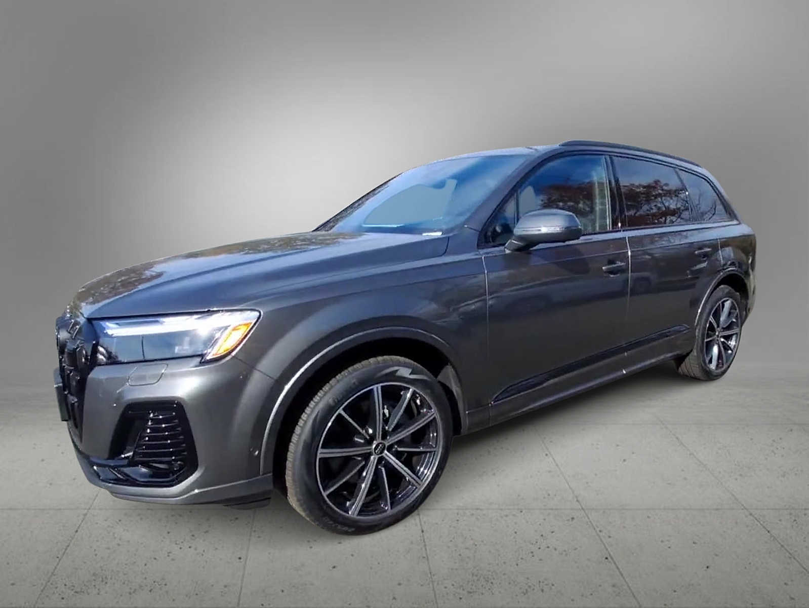 Thumbnail: 2026 Audi Q7 - 4