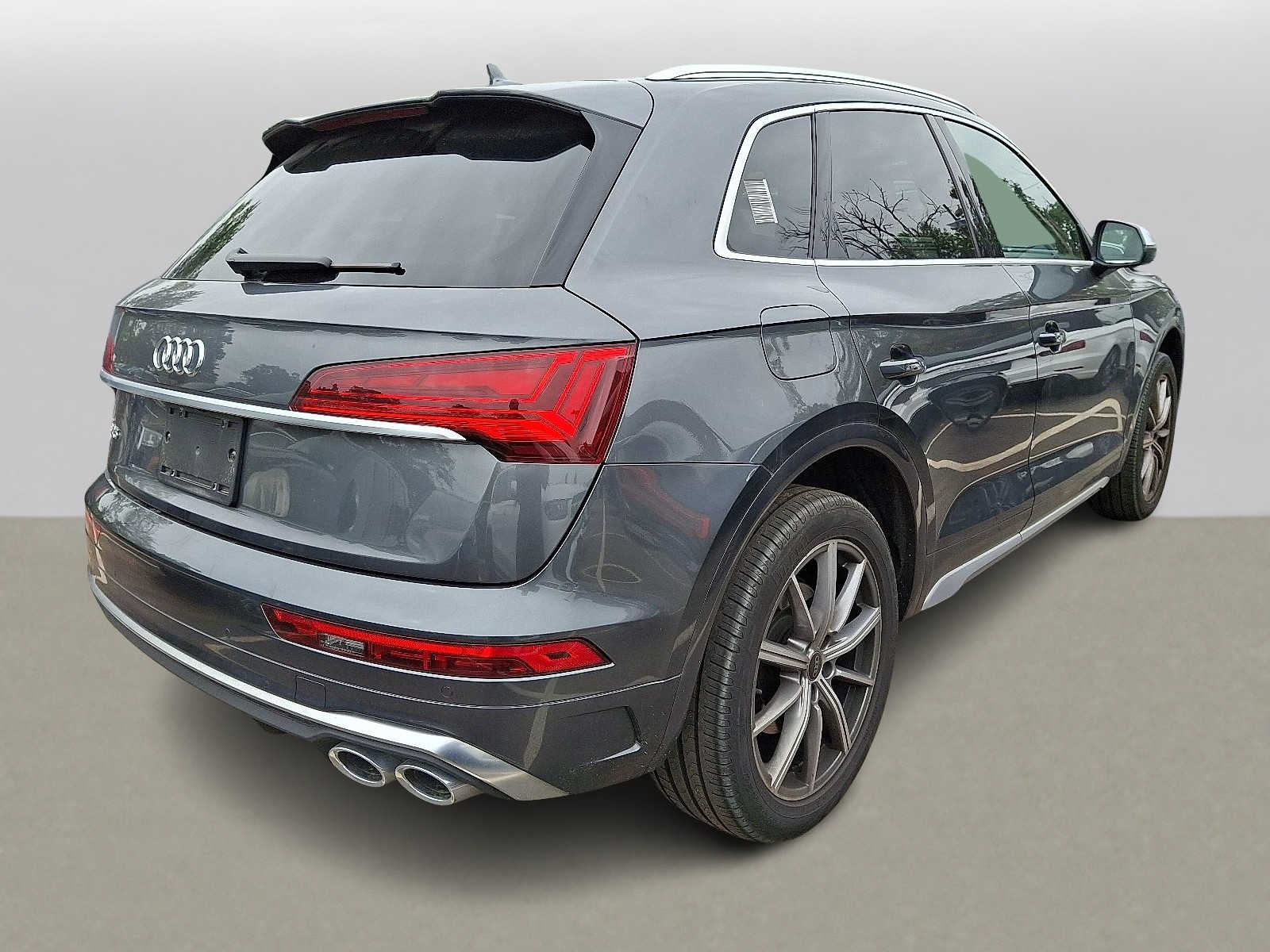 2022 Audi SQ5 Premium Plus photo 3