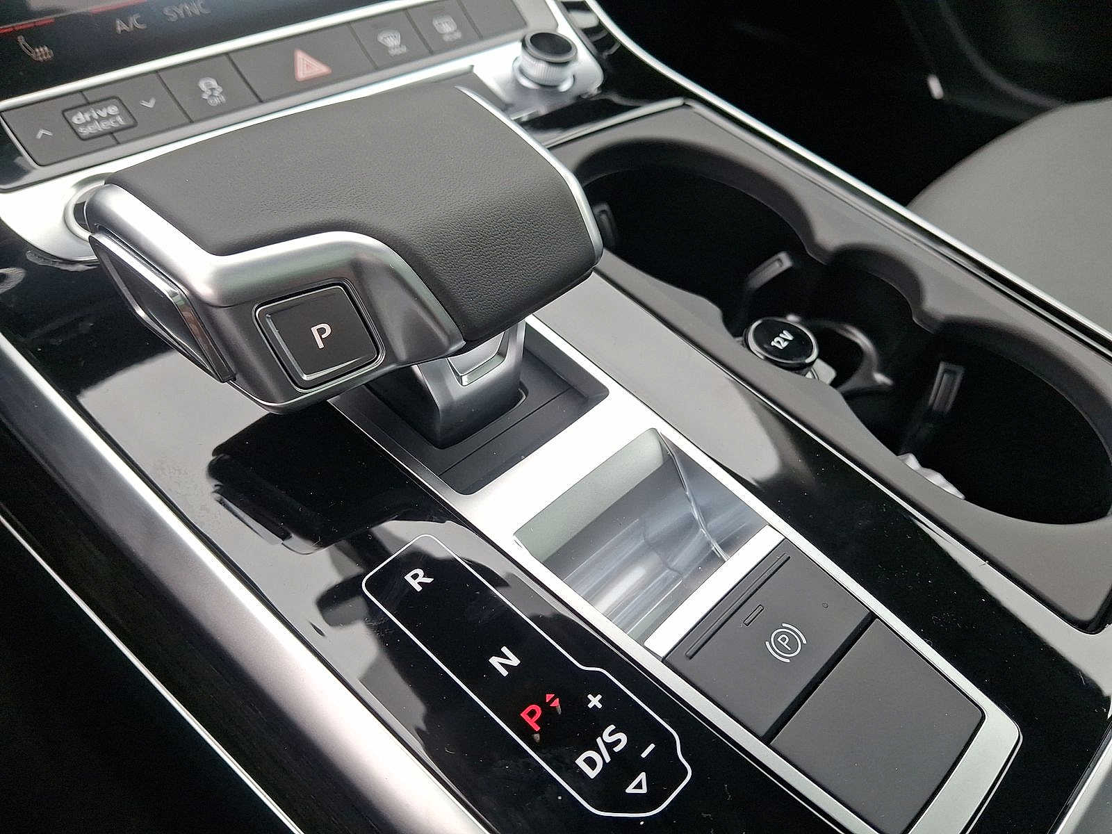 Thumbnail: 2026 Audi Q7 - 14