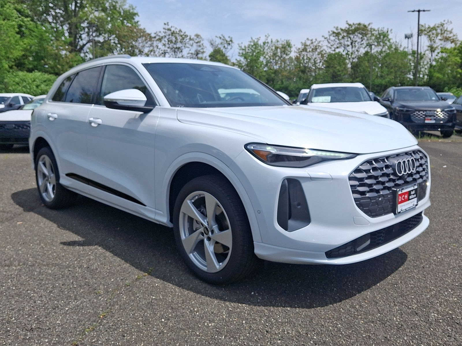 Thumbnail: 2026 Audi Q5 - 10