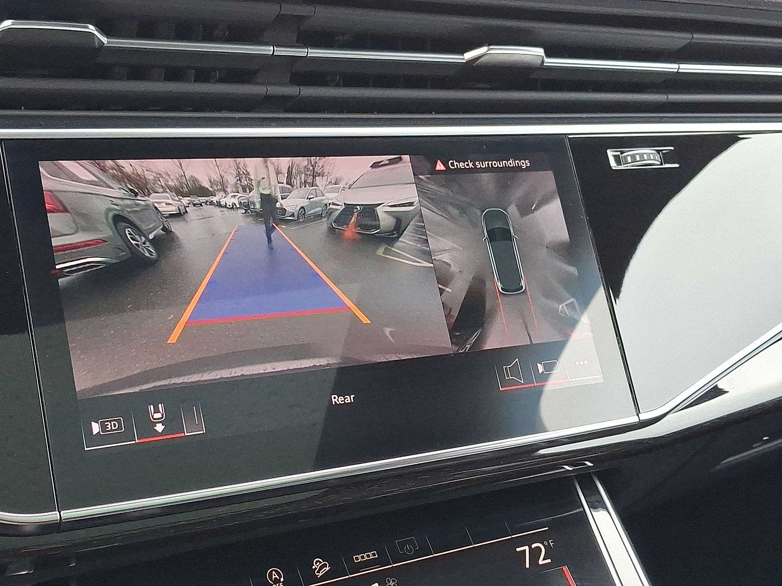 Thumbnail: 2025 Audi Q7 - 15