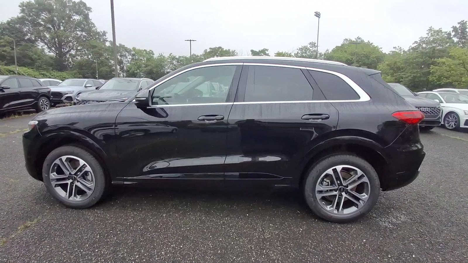 Thumbnail: 2025 Audi Q5 - 5