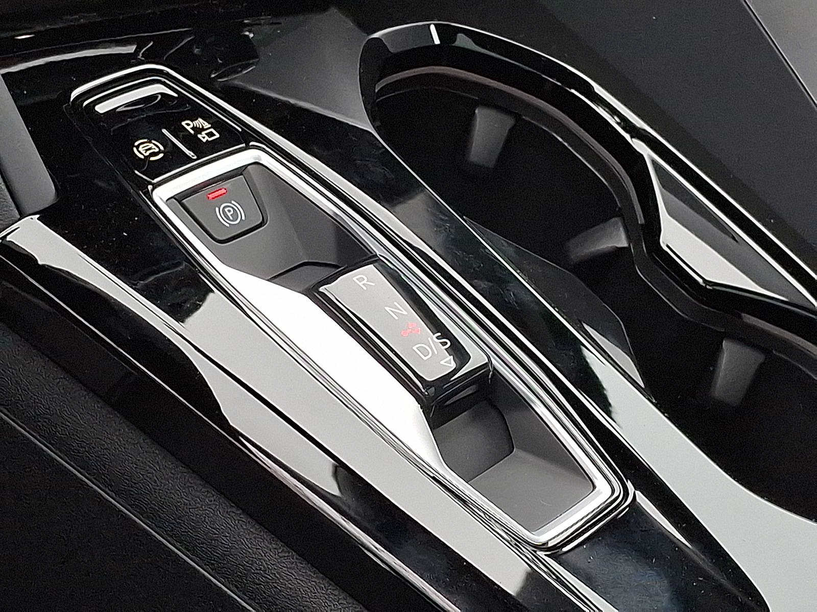 Thumbnail: 2026 Audi Q5 - 14