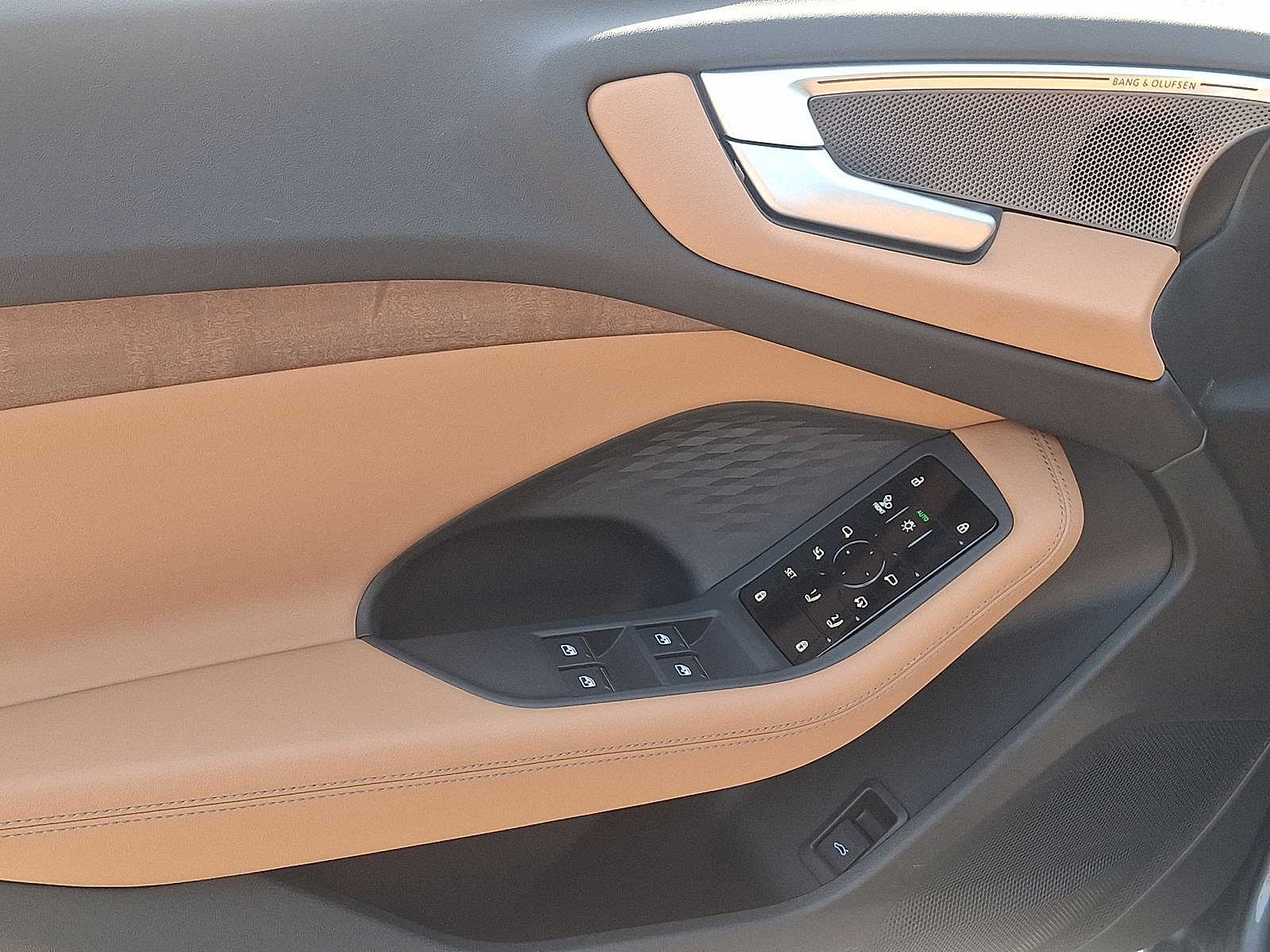 Thumbnail: 2025 Audi A5 - 10