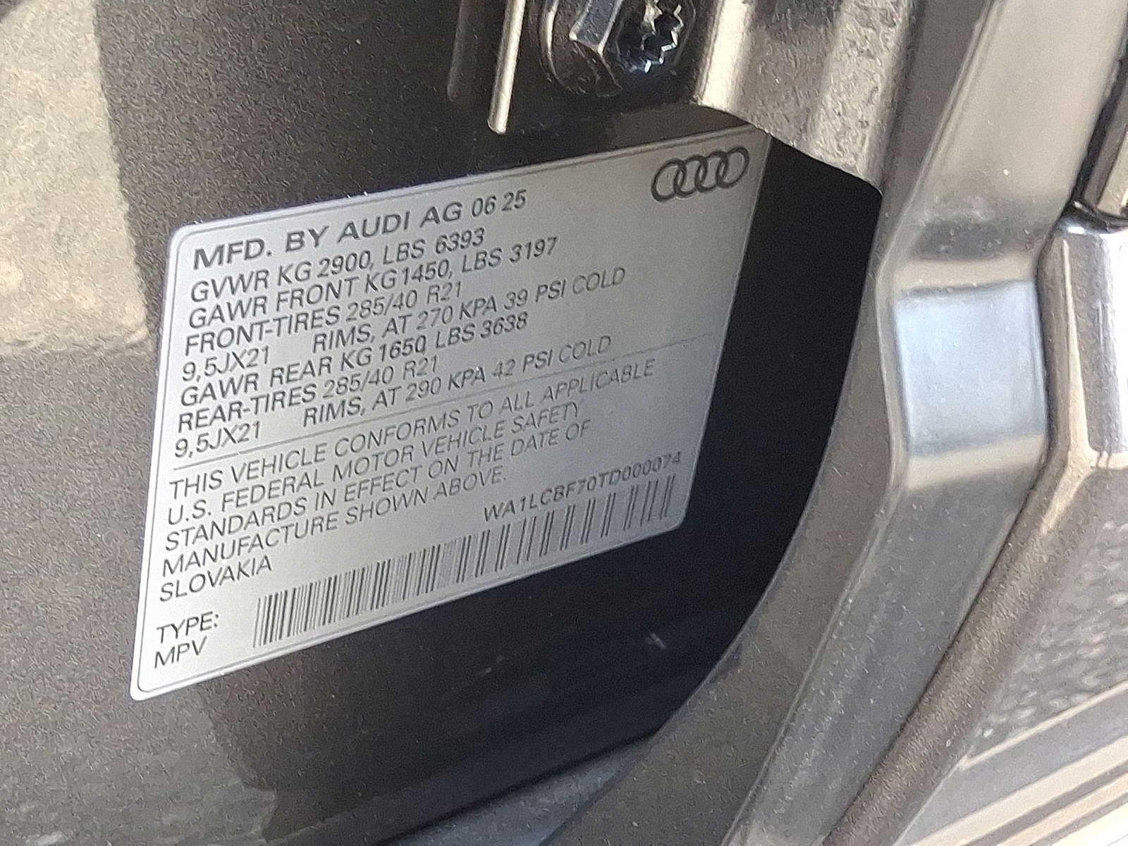 Thumbnail: 2026 Audi Q7 - 16