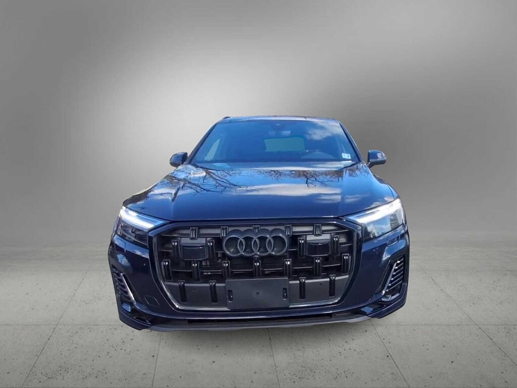 Certified 2025 Audi Q7 Premium SUV