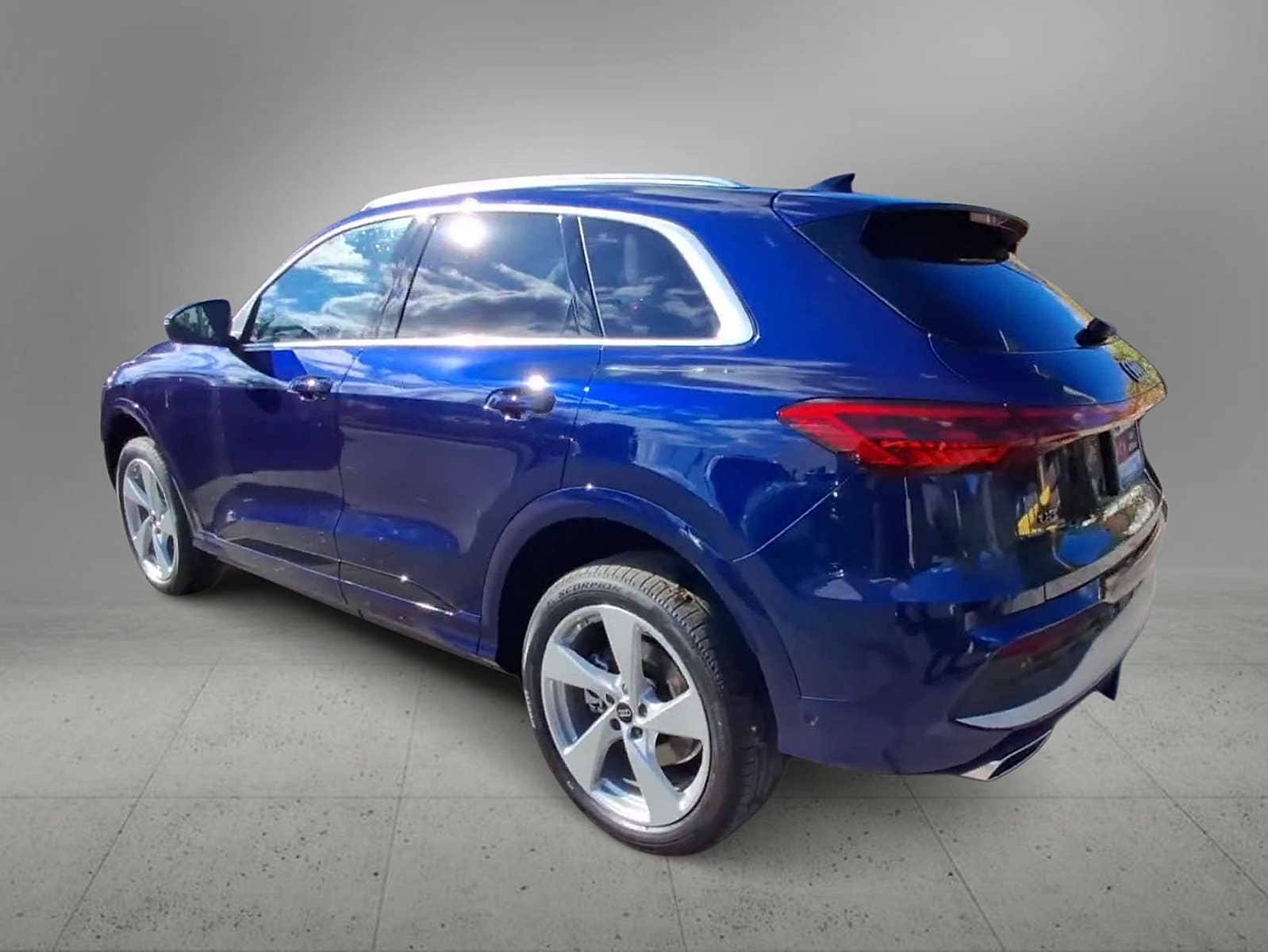 Thumbnail: 2025 Audi Q5 - 6