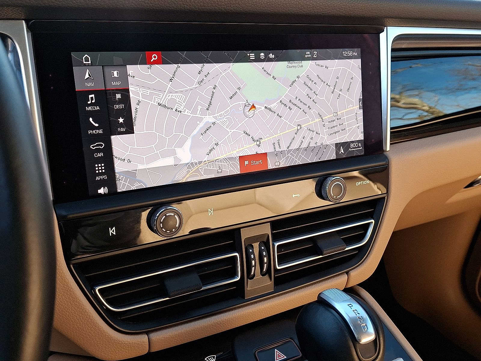 Thumbnail: 2024 Porsche Macan - 14