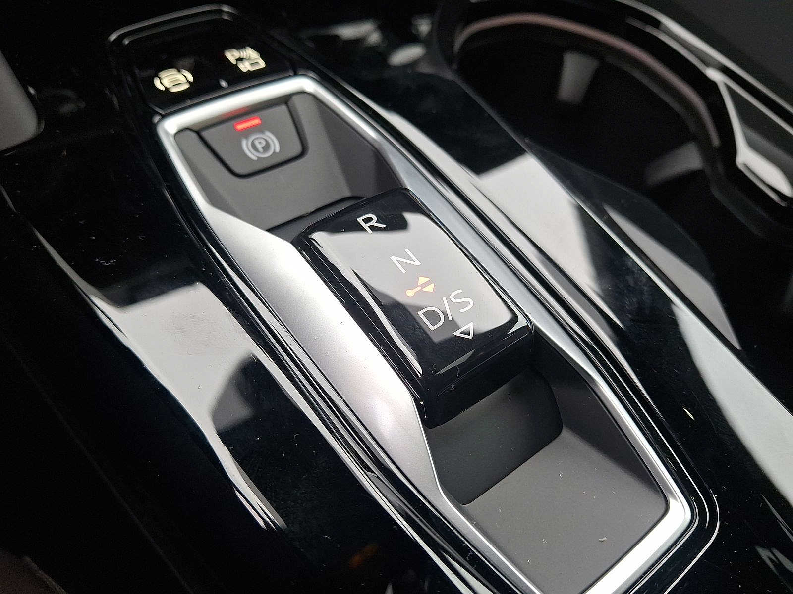 Thumbnail: 2025 Audi Q5 - 13