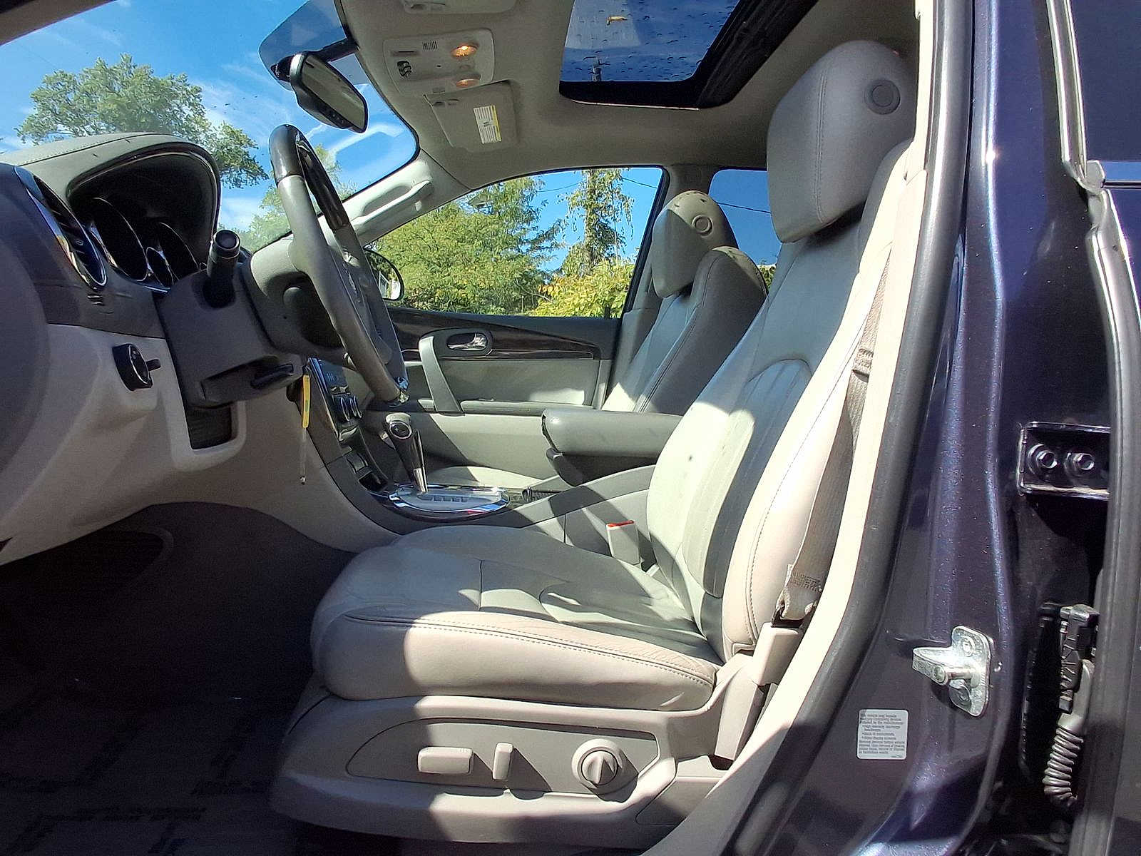 Thumbnail: 2013 Buick Enclave - 11