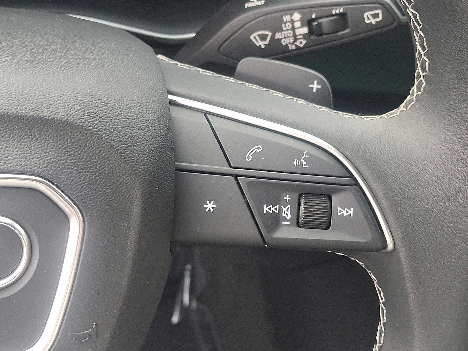 Thumbnail: 2025 Audi Q7 - 16