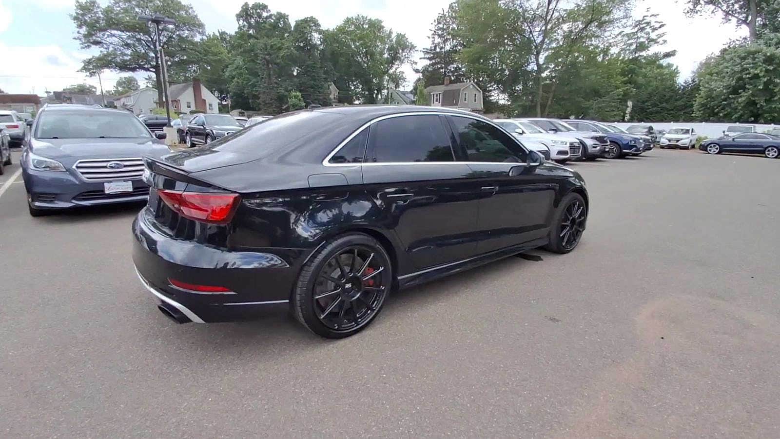 Thumbnail: 2019 Audi RS 3 - 8