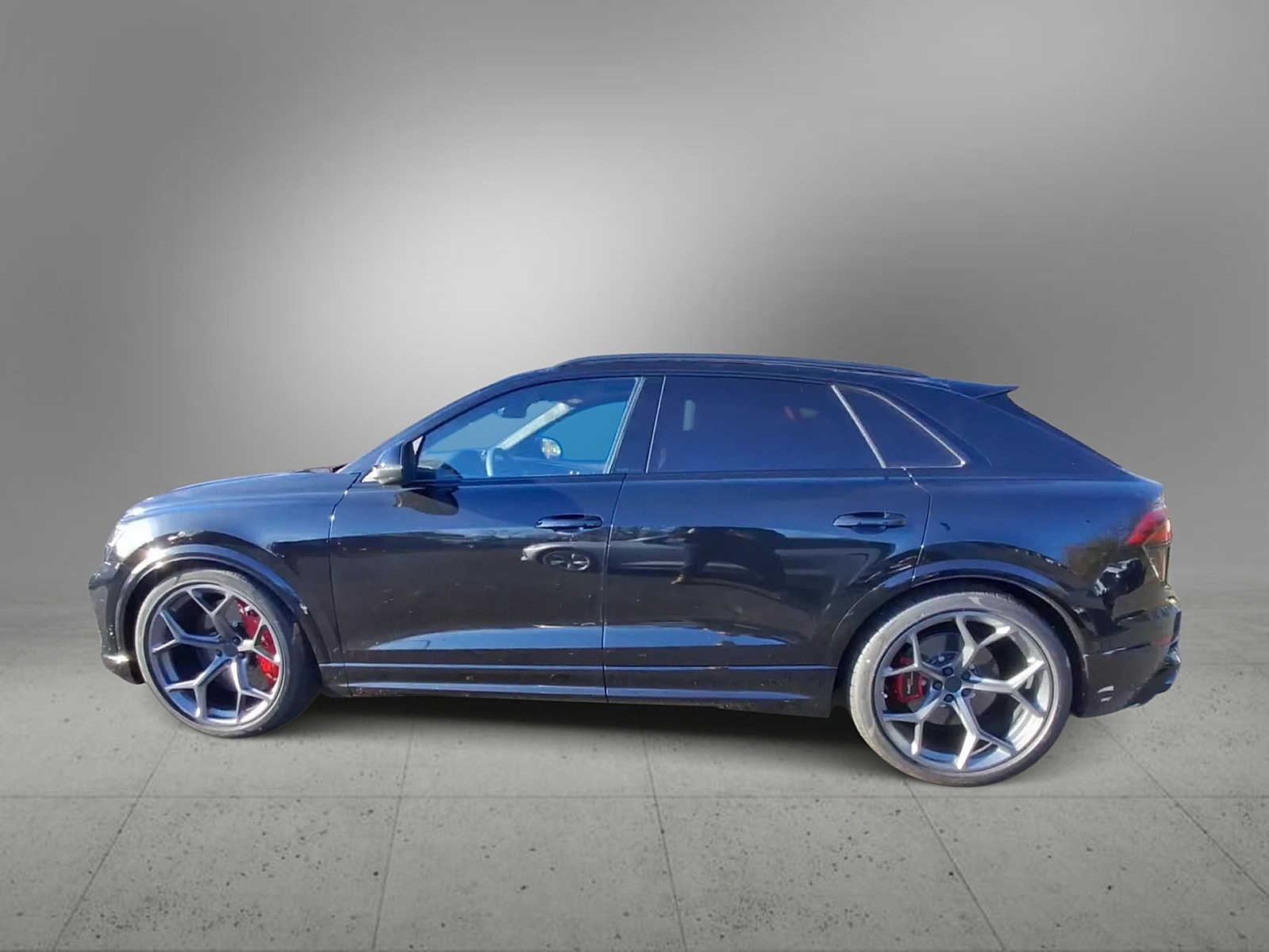 Thumbnail: 2026 Audi RS Q8 - 5