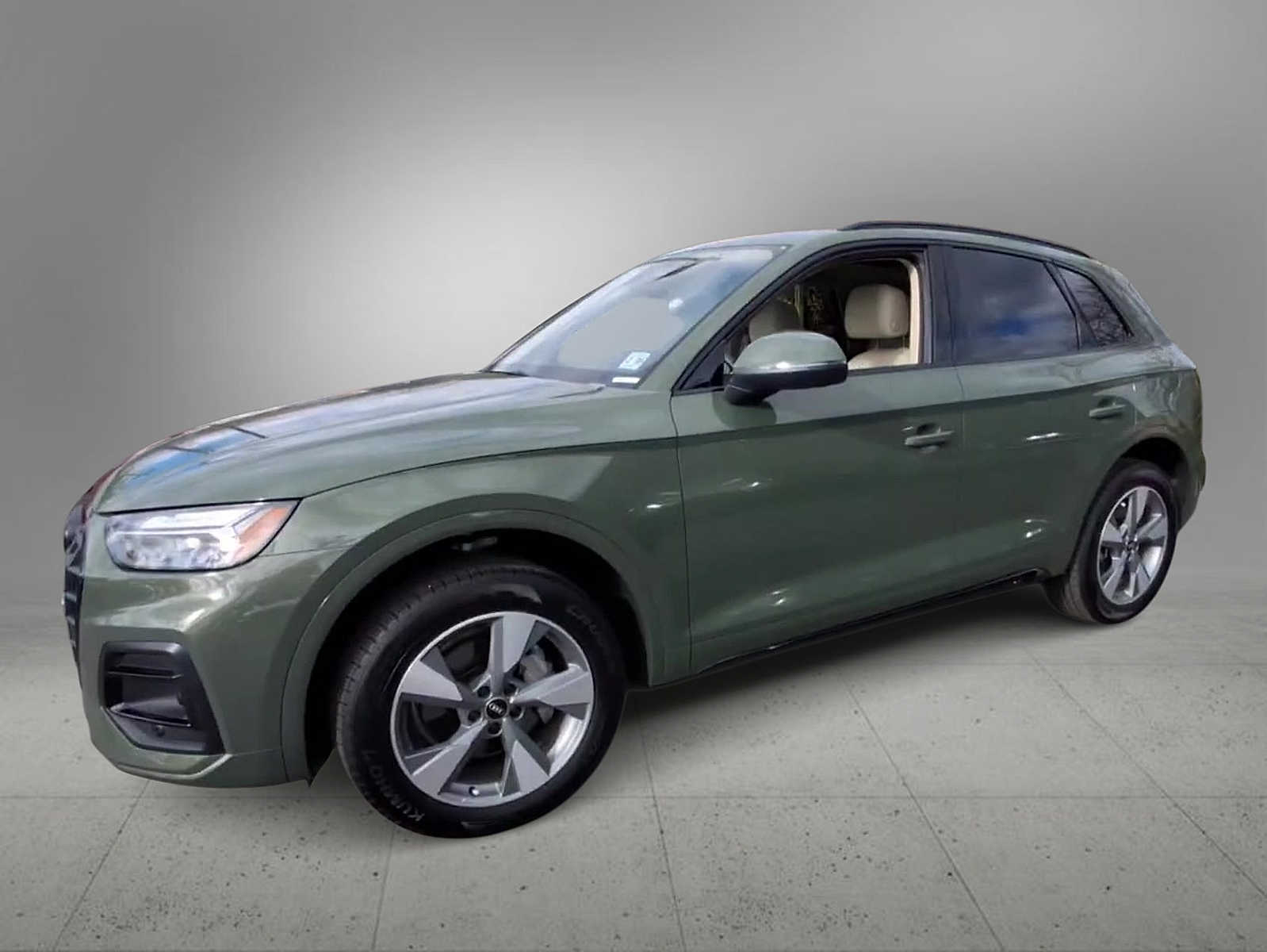 Thumbnail: 2025 Audi Q5 - 4