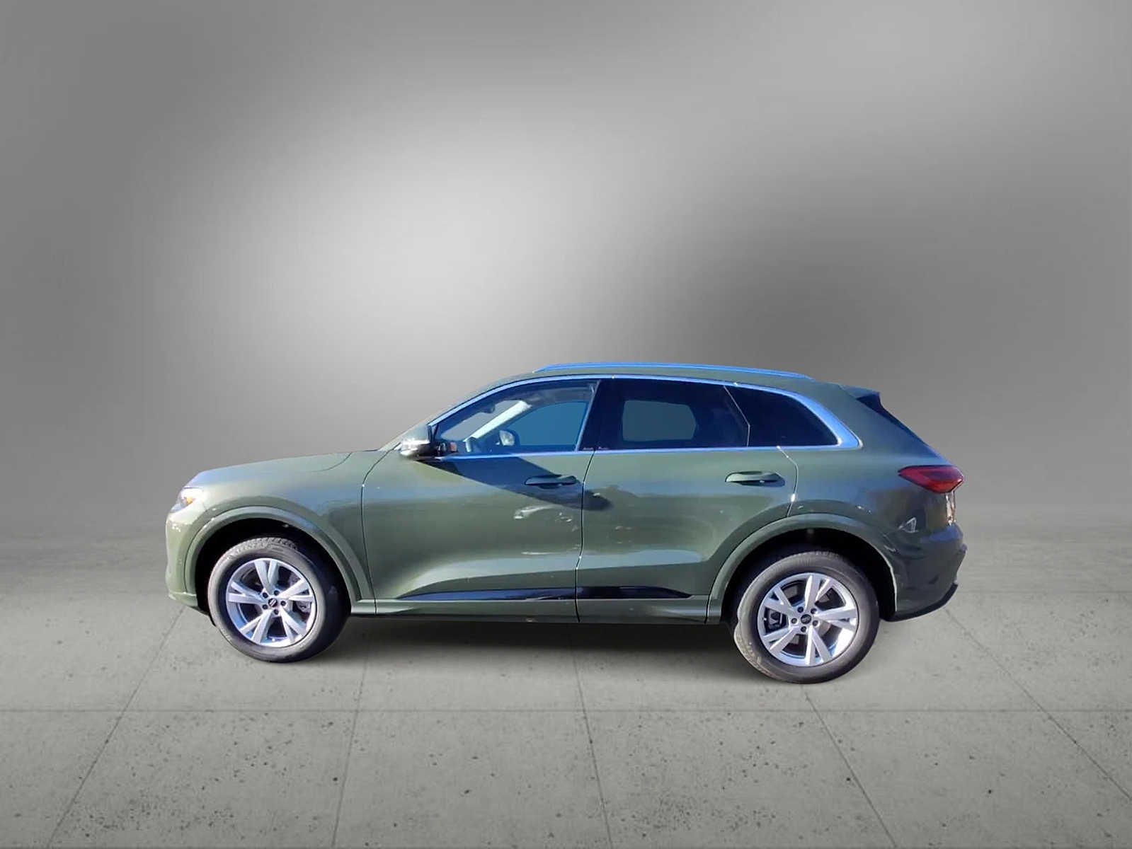 Thumbnail: 2025 Audi Q5 - 5