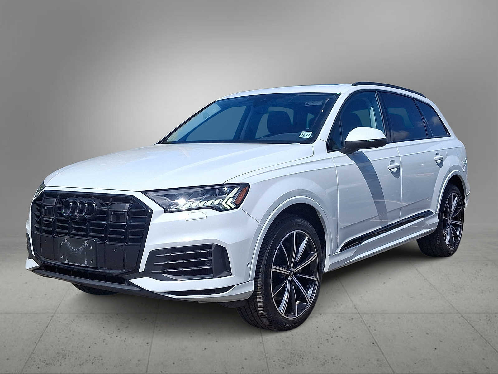 Thumbnail: 2023 Audi Q7 - 1