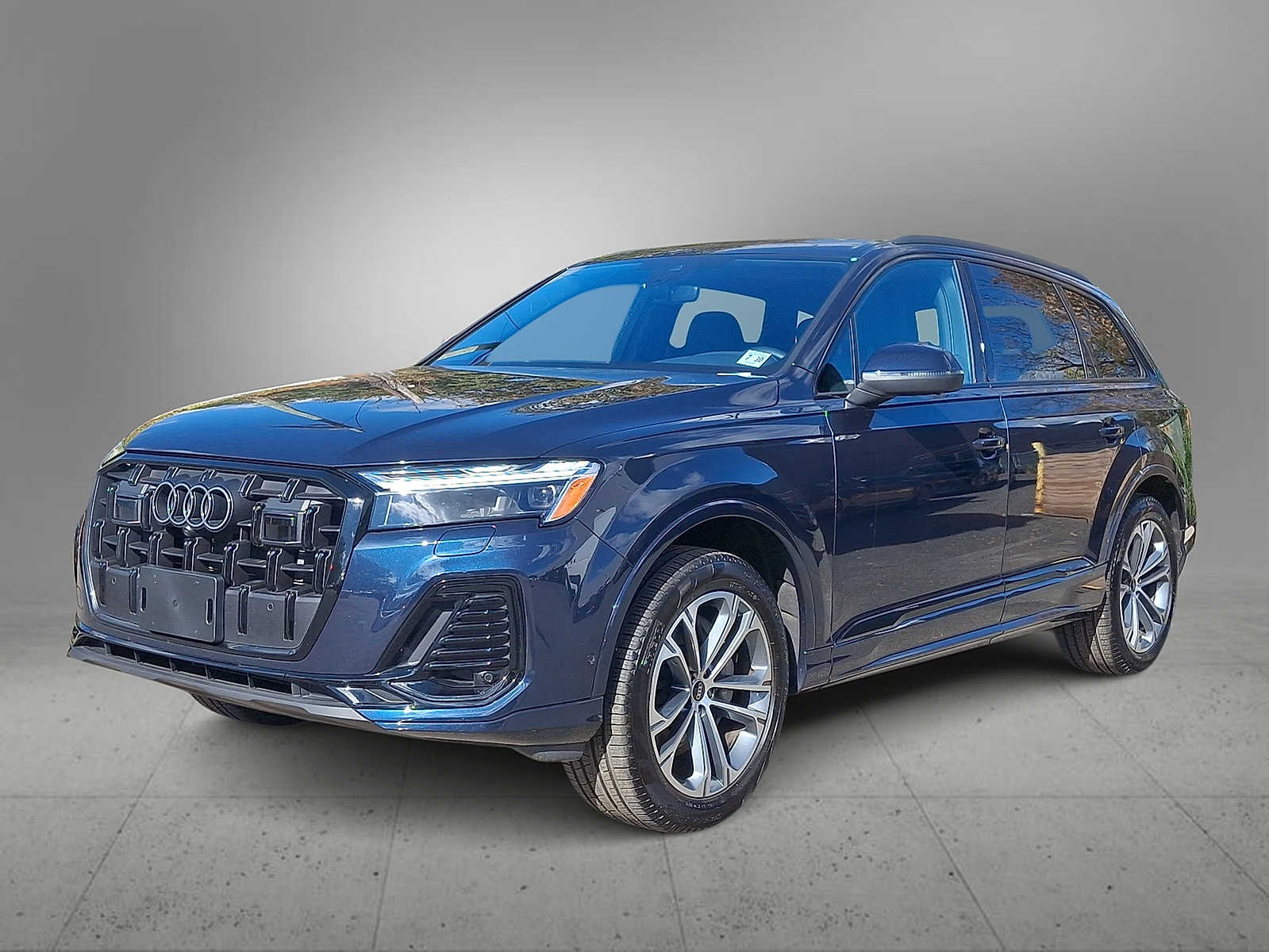 Thumbnail: 2025 Audi Q7 - 1