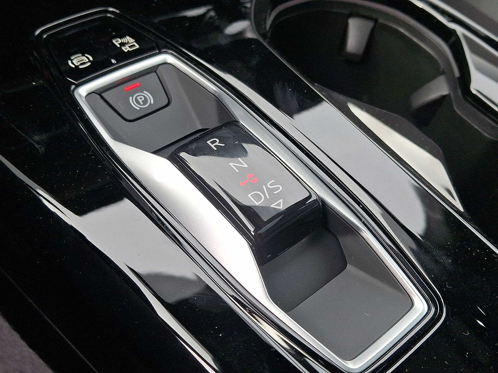 Thumbnail: 2025 Audi Q5 - 14