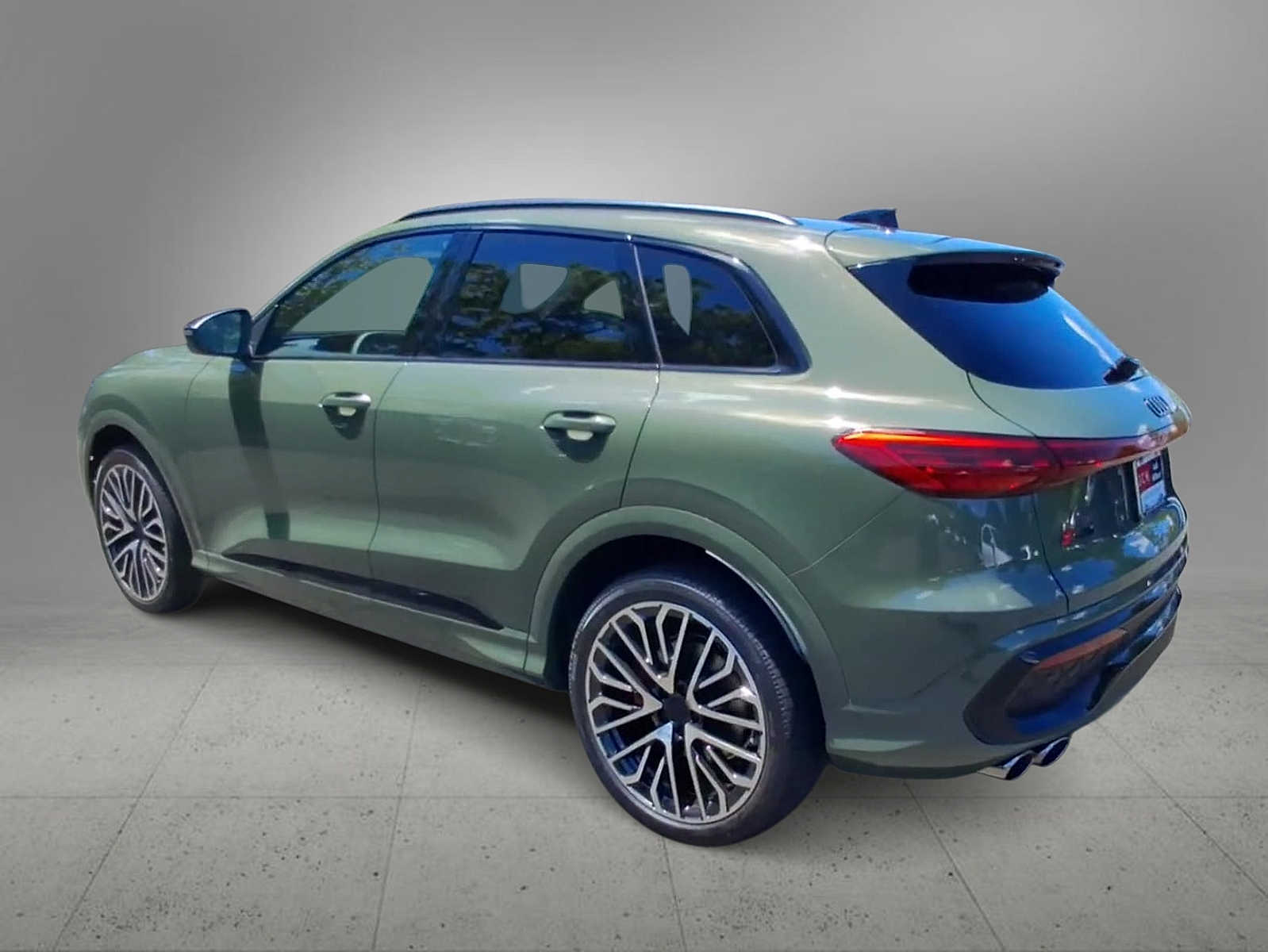 Thumbnail: 2026 Audi SQ5 - 6