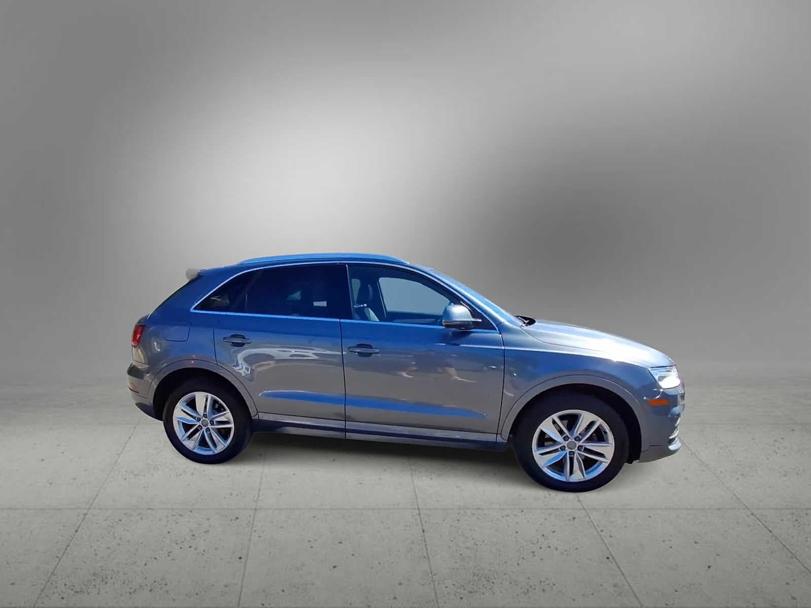 Thumbnail: 2016 Audi Q3 - 9