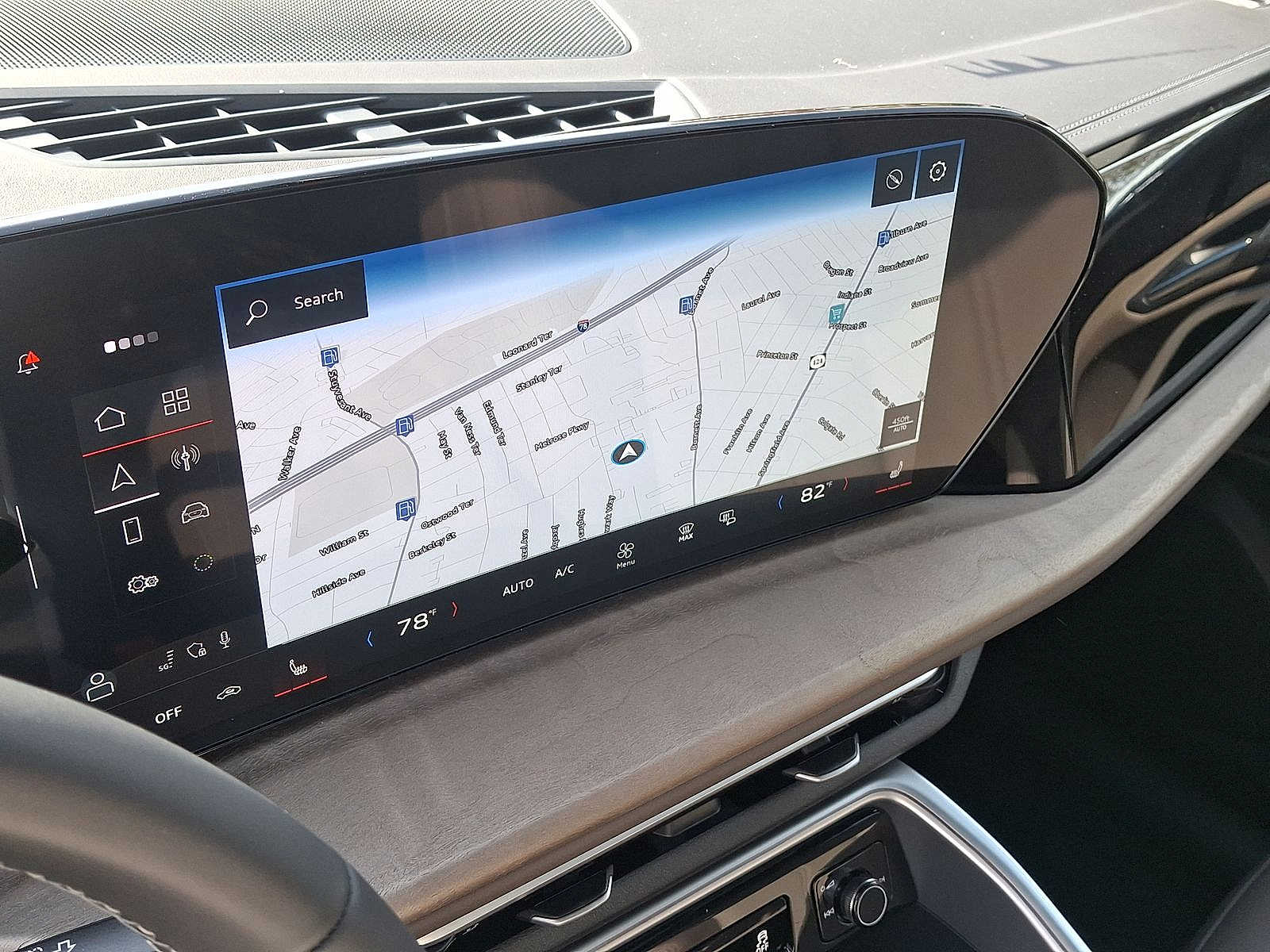 Thumbnail: 2025 Audi Q5 - 14