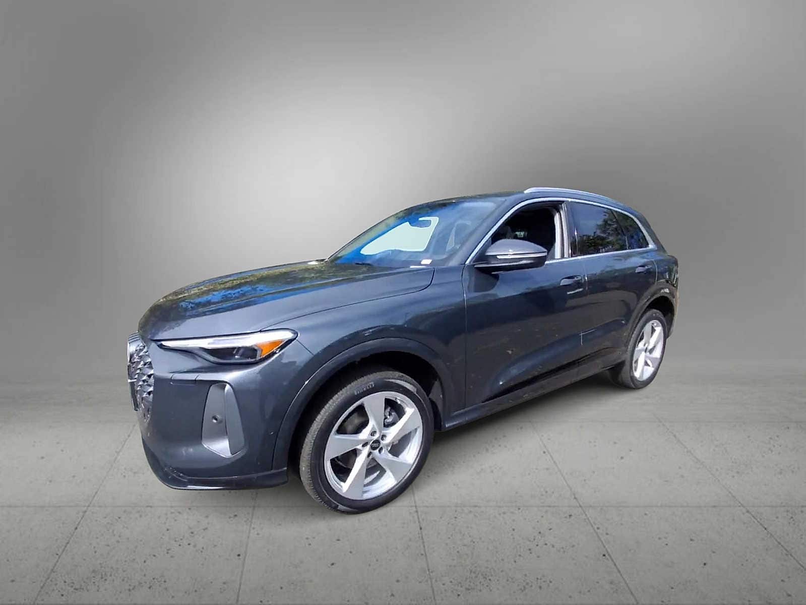 Thumbnail: 2025 Audi Q5 - 4