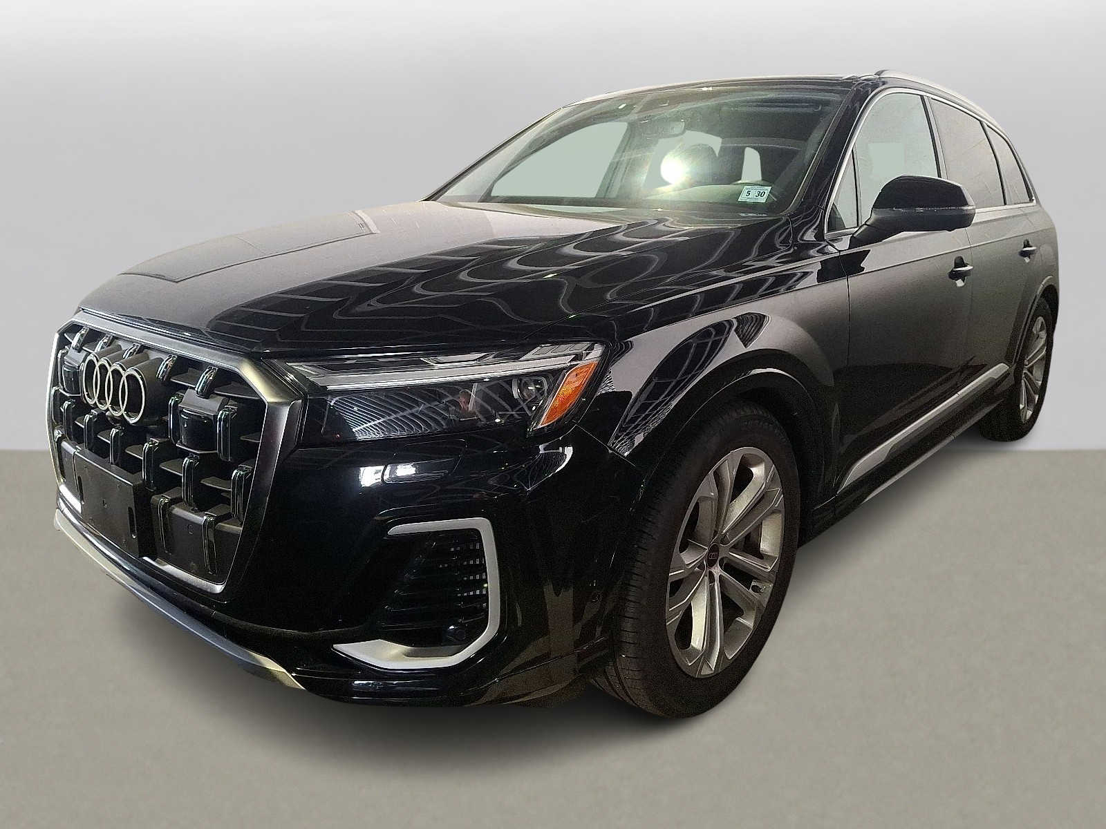 Thumbnail: 2025 Audi Q7 - 1