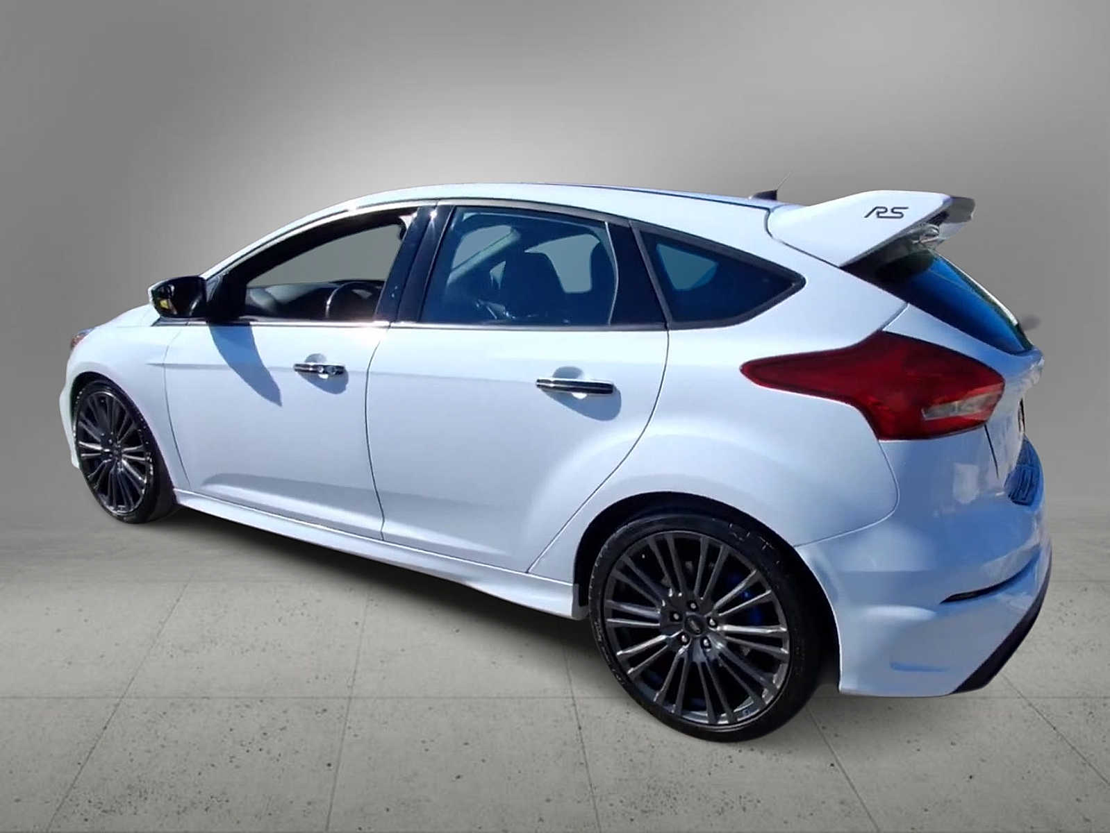 Thumbnail: 2017 Ford Focus - 6