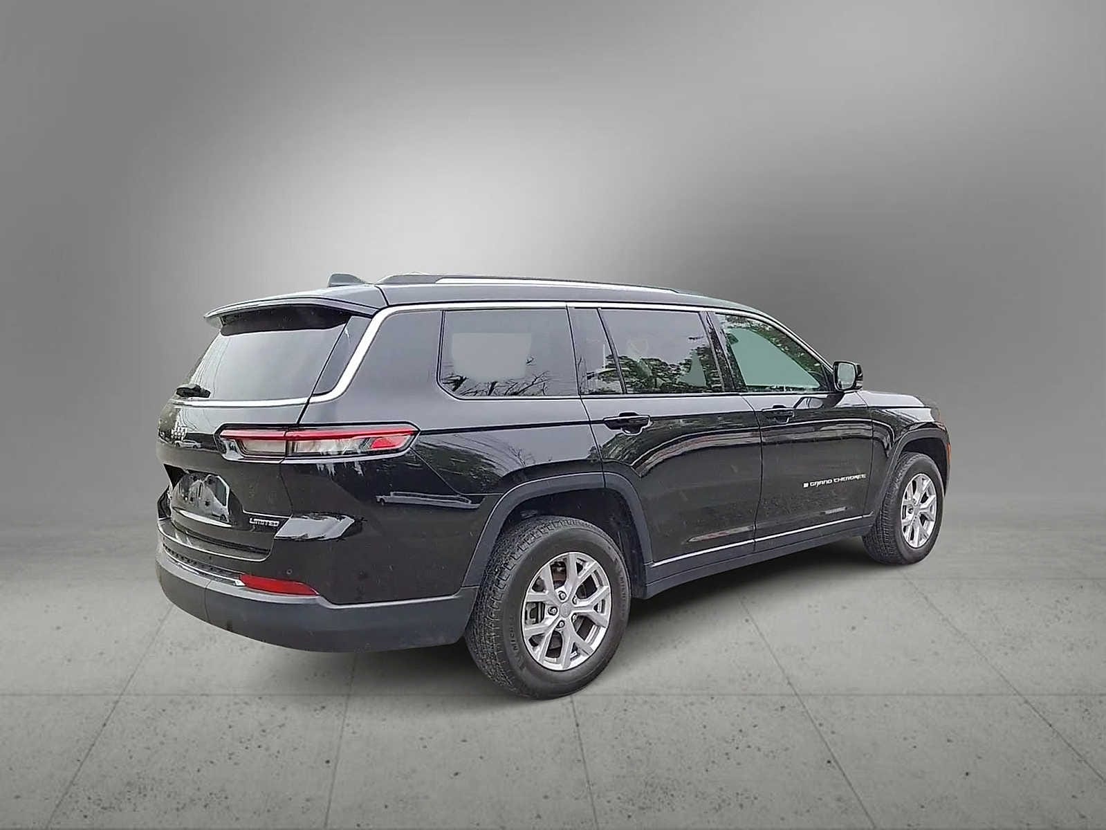 Thumbnail: 2022 Jeep Grand Cherokee - 6