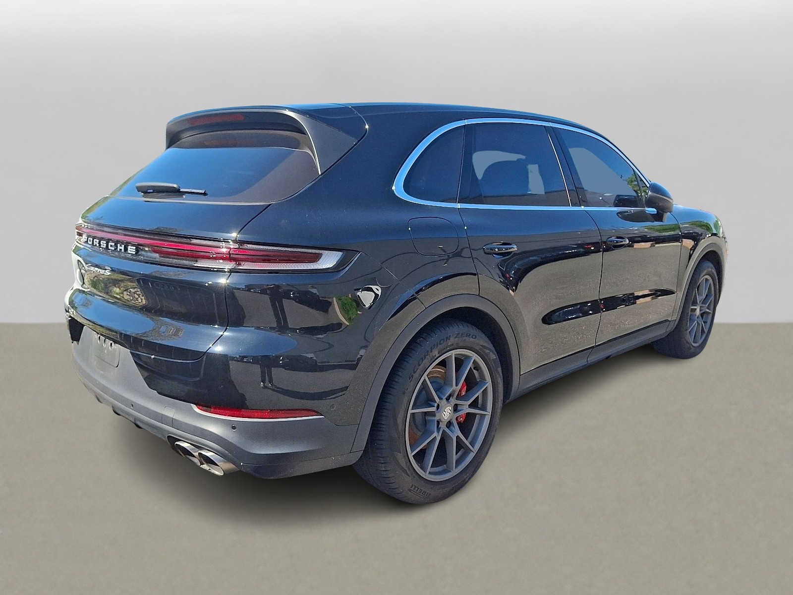 Thumbnail: 2024 Porsche Cayenne - 3