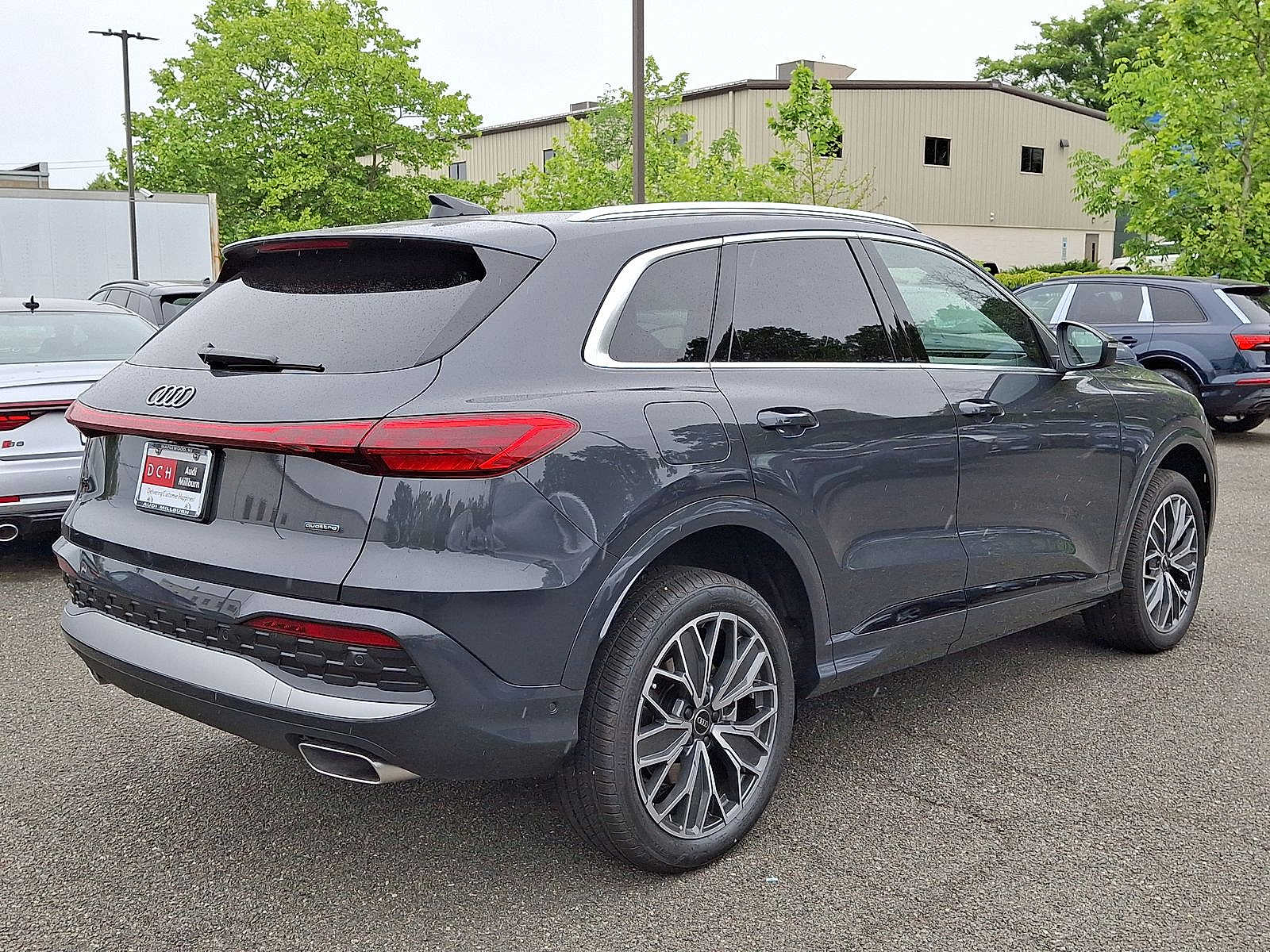 Thumbnail: 2025 Audi Q5 - 12