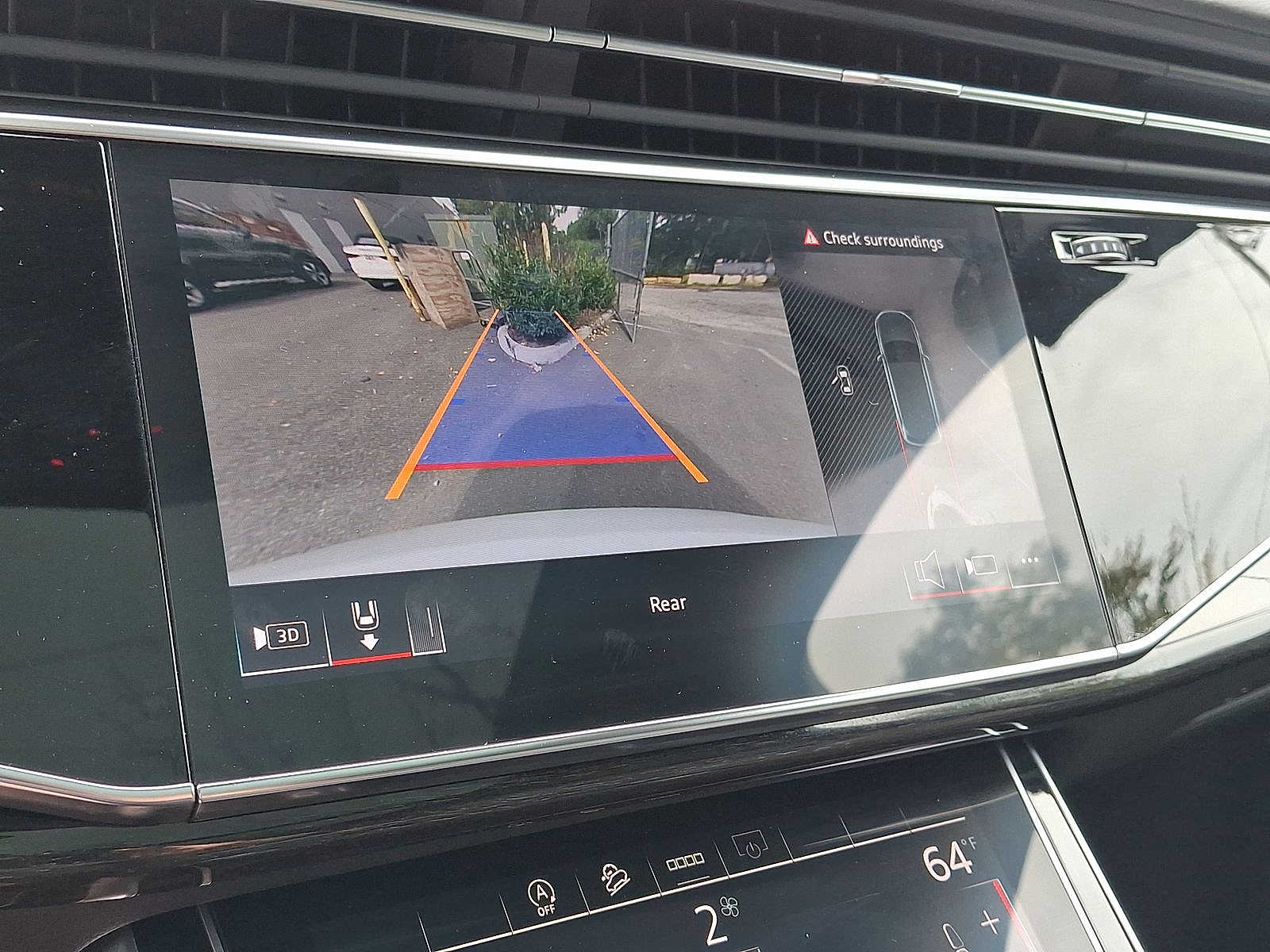 Thumbnail: 2025 Audi Q7 - 14