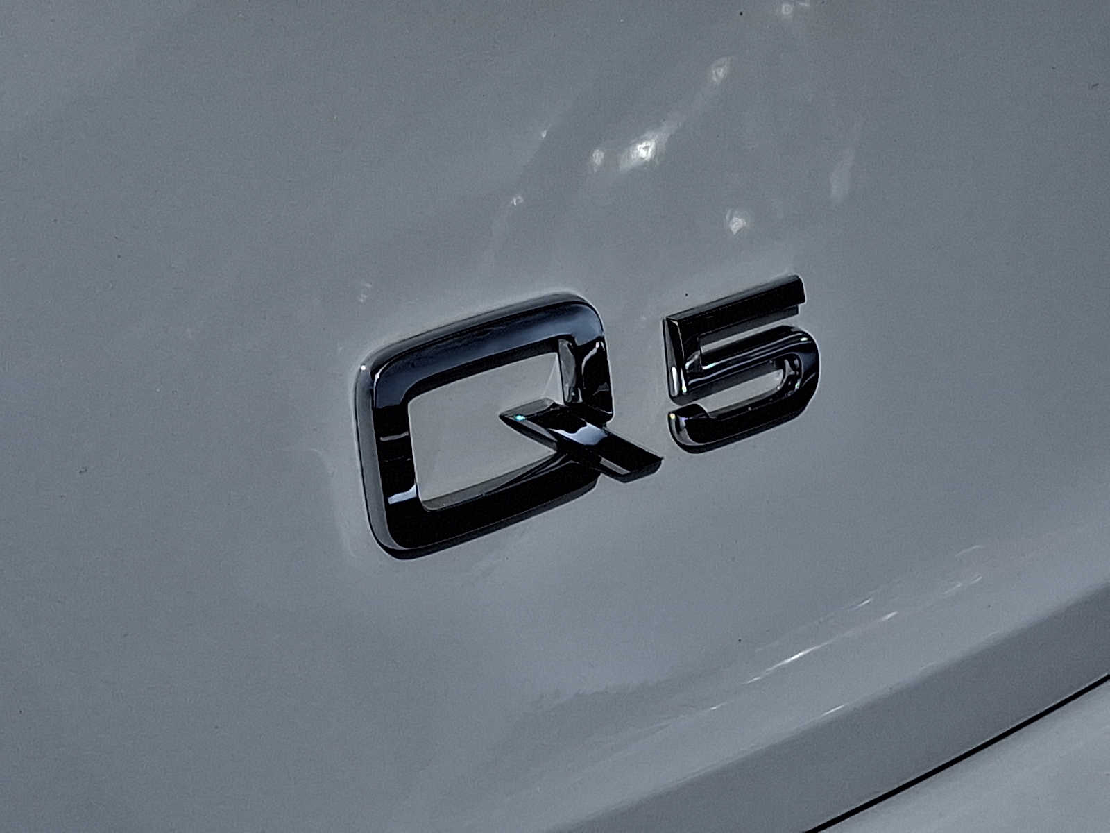 Thumbnail: 2023 Audi Q5 - 4