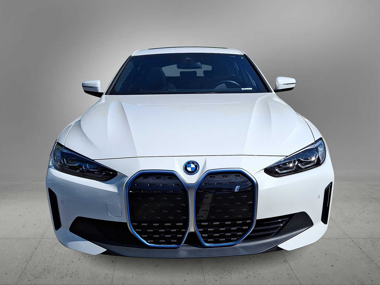 Thumbnail: 2023 BMW i4 - 2