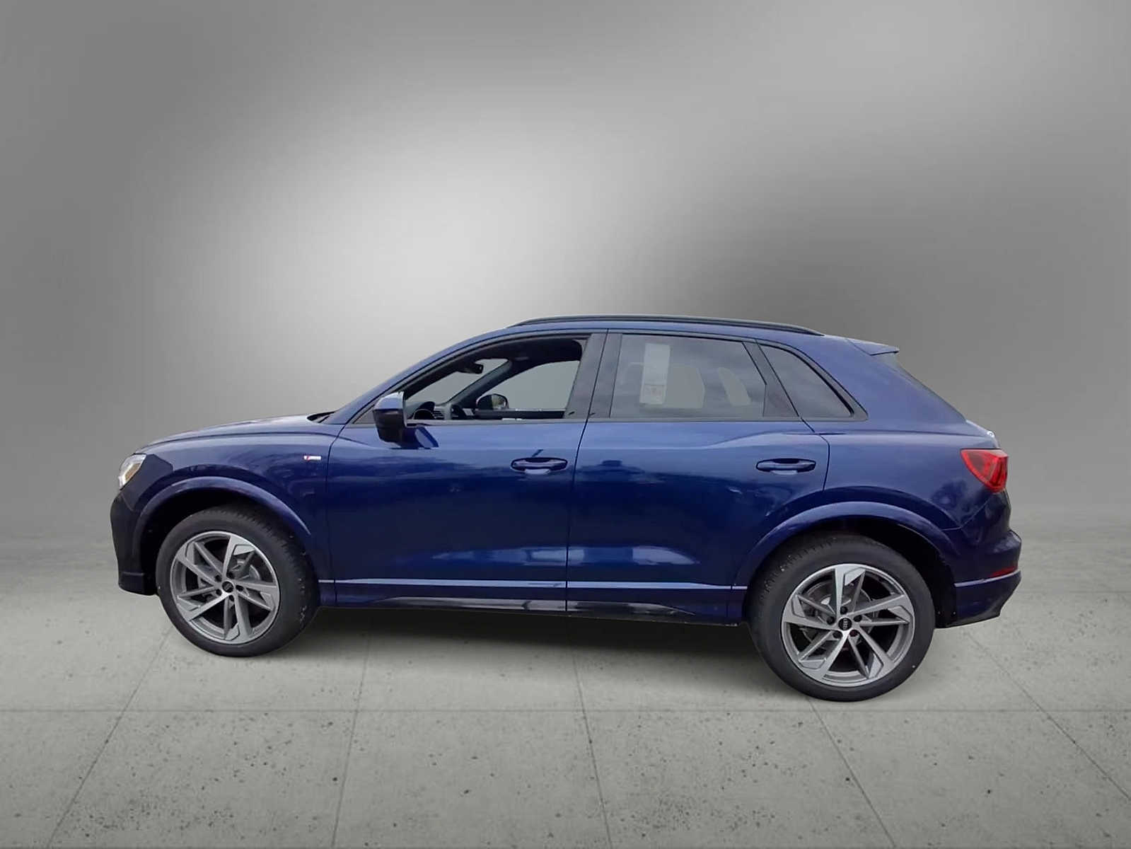 Thumbnail: 2025 Audi Q3 - 5