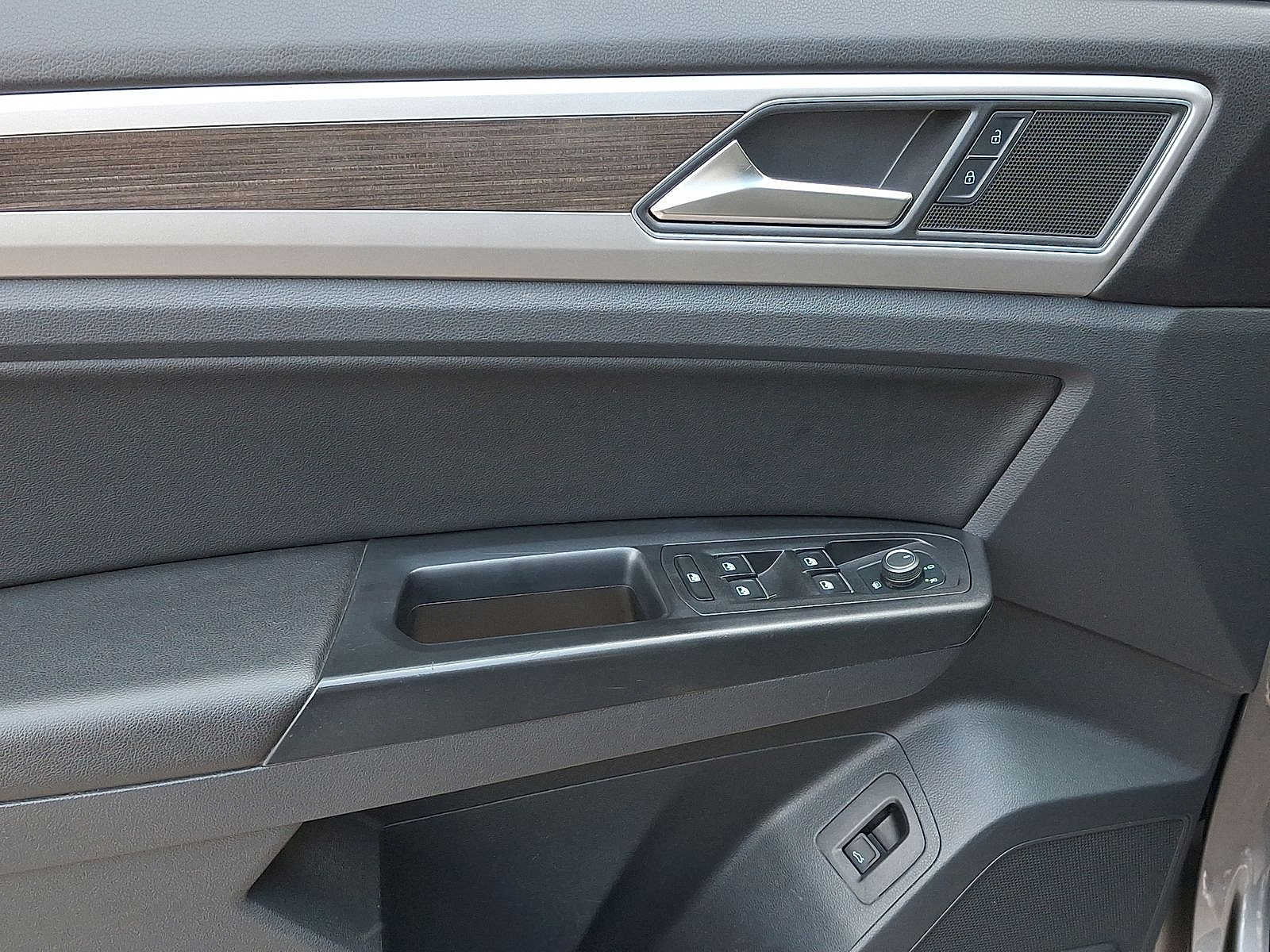 Thumbnail: 2019 Volkswagen Atlas - 10