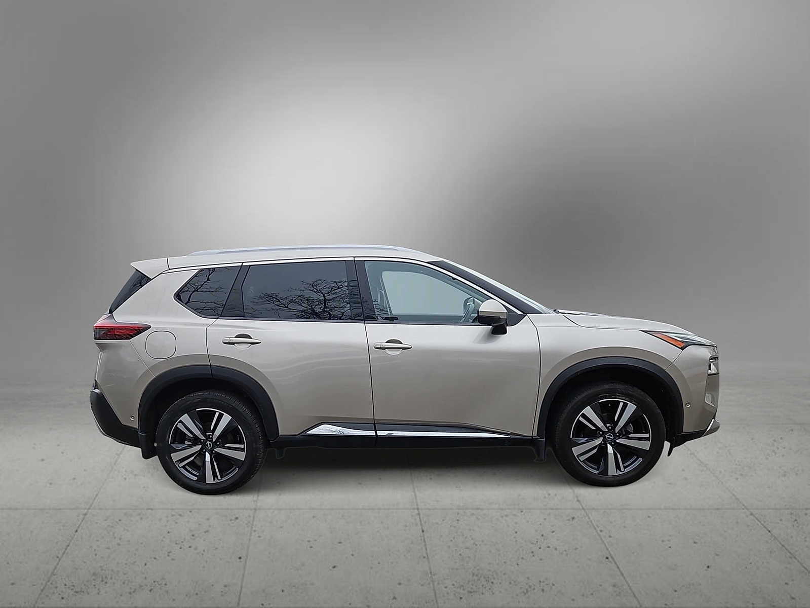 Thumbnail: 2022 Nissan Rogue - 9