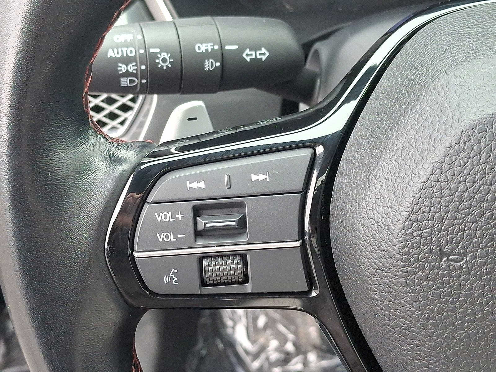 Thumbnail: 2023 Acura Integra - 18