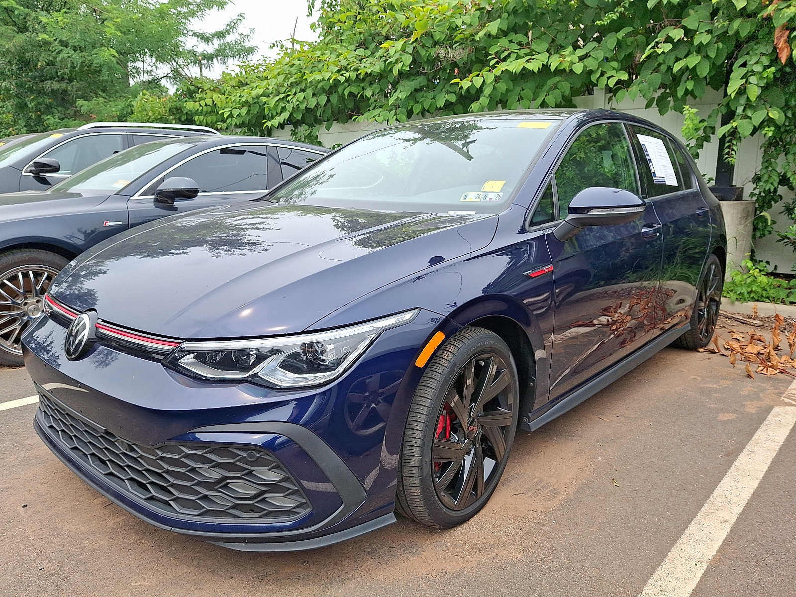 Thumbnail: 2022 Volkswagen Golf - 1