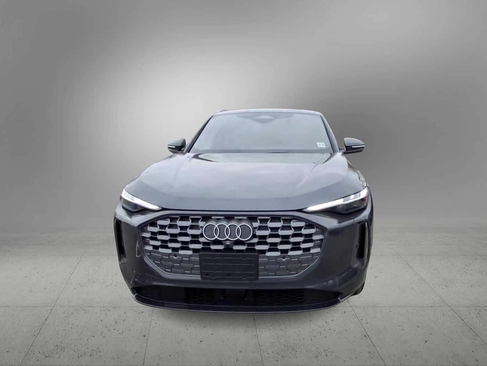 Thumbnail: 2025 Audi Q5 - 3