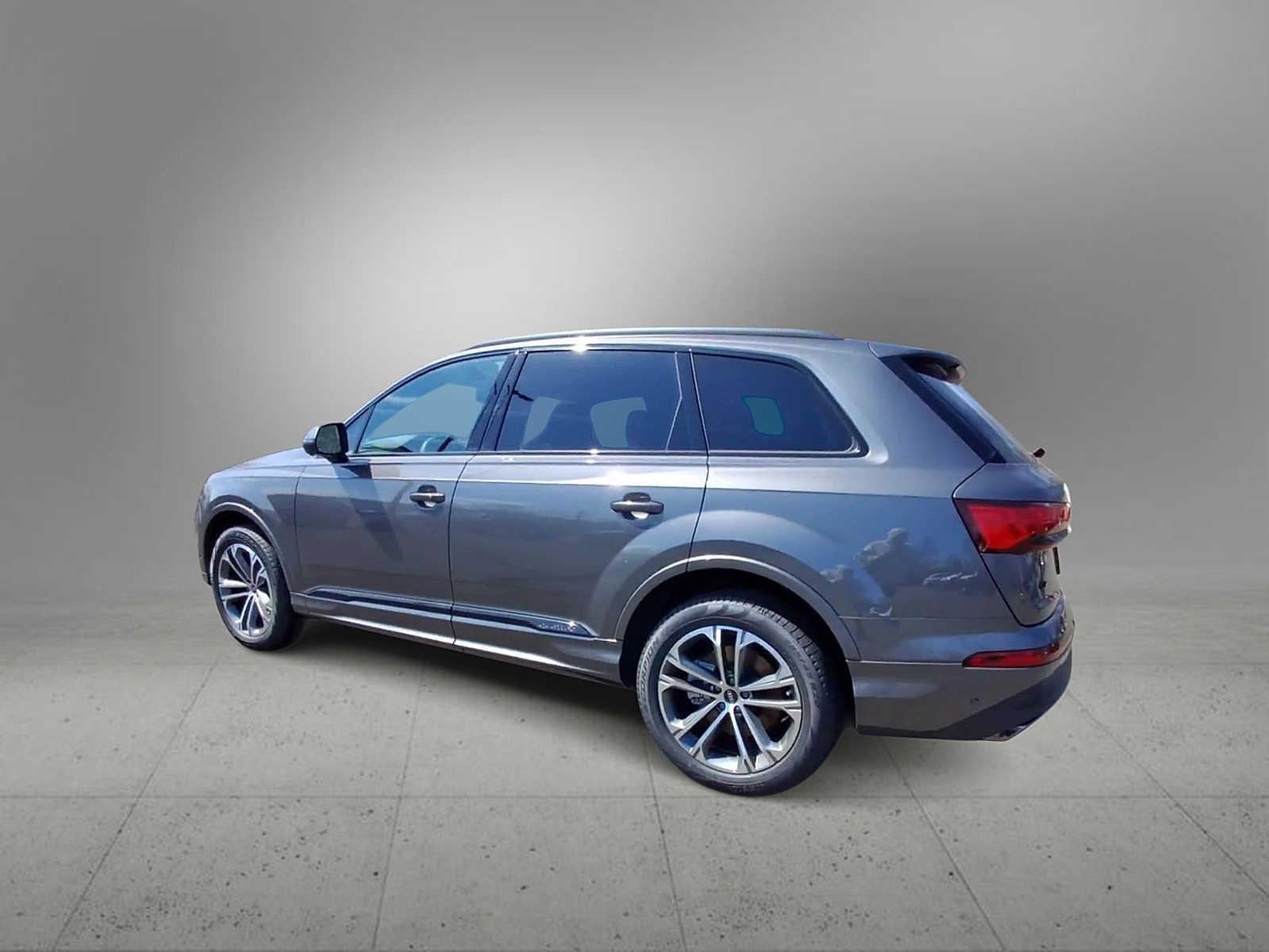Thumbnail: 2026 Audi Q7 - 6
