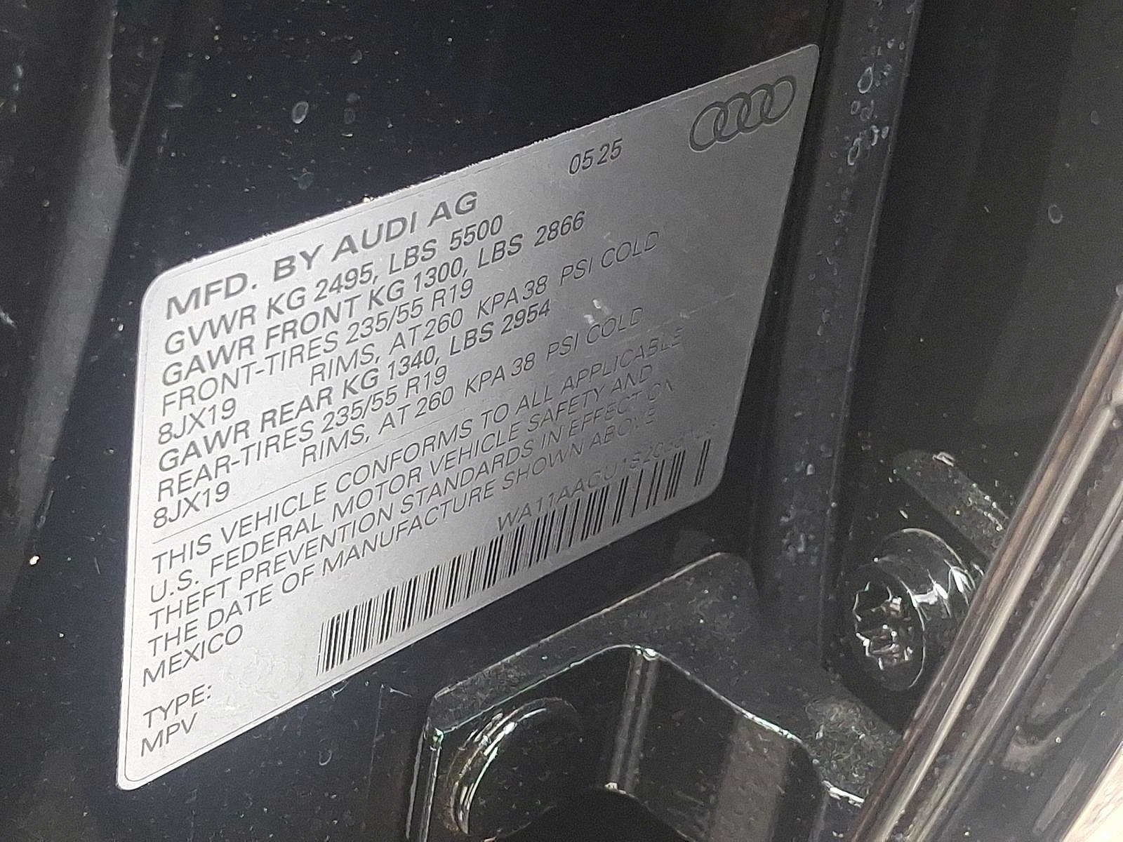 Thumbnail: 2025 Audi Q5 - 16