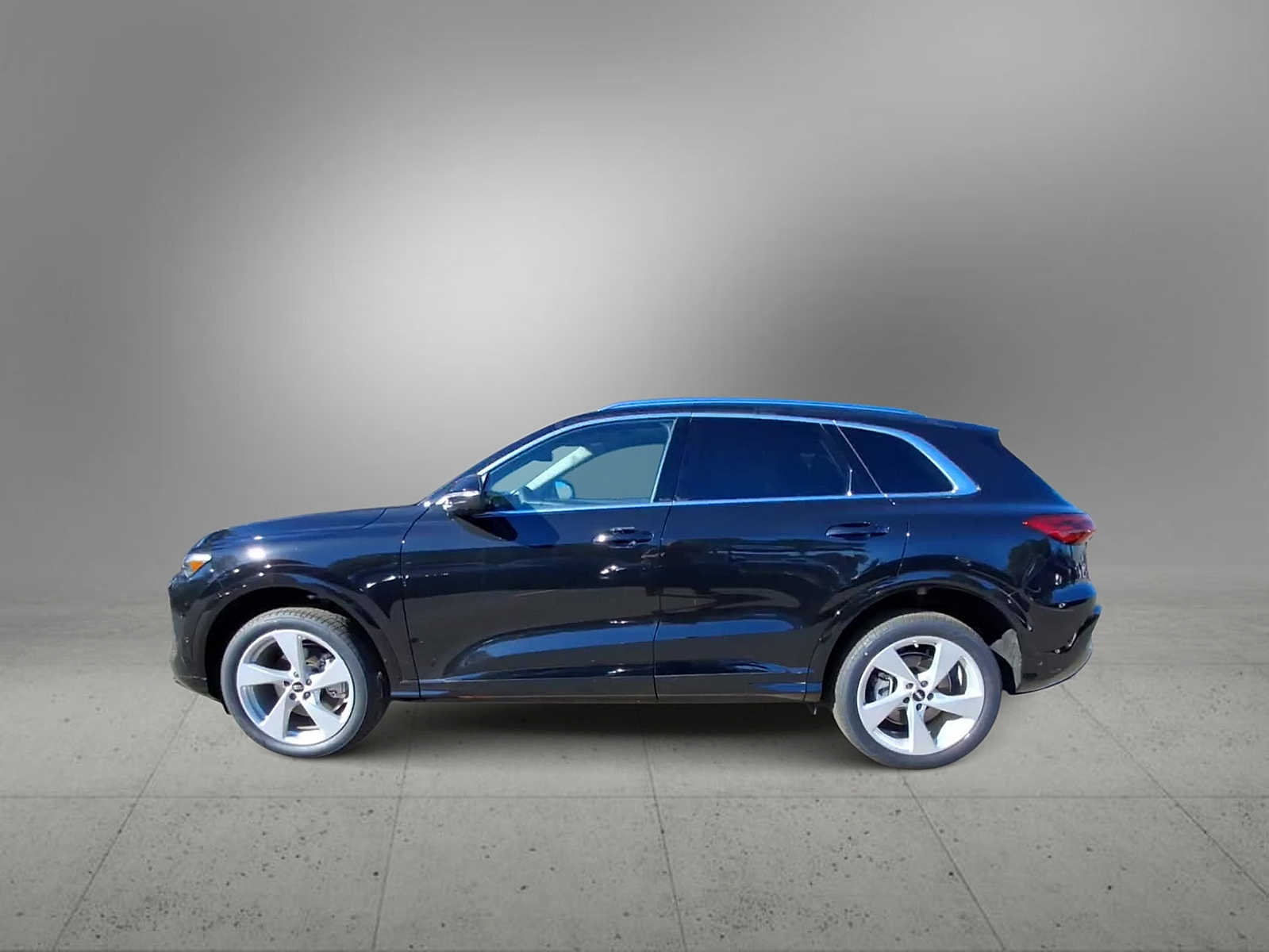 Thumbnail: 2025 Audi Q5 - 5