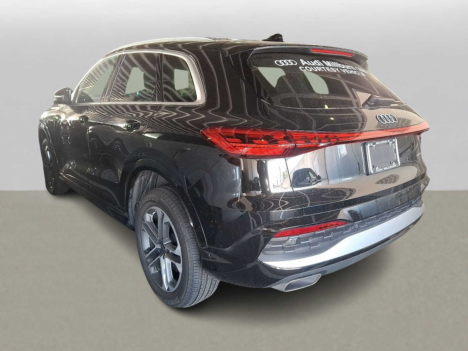 Thumbnail: 2025 Audi Q5 - 4