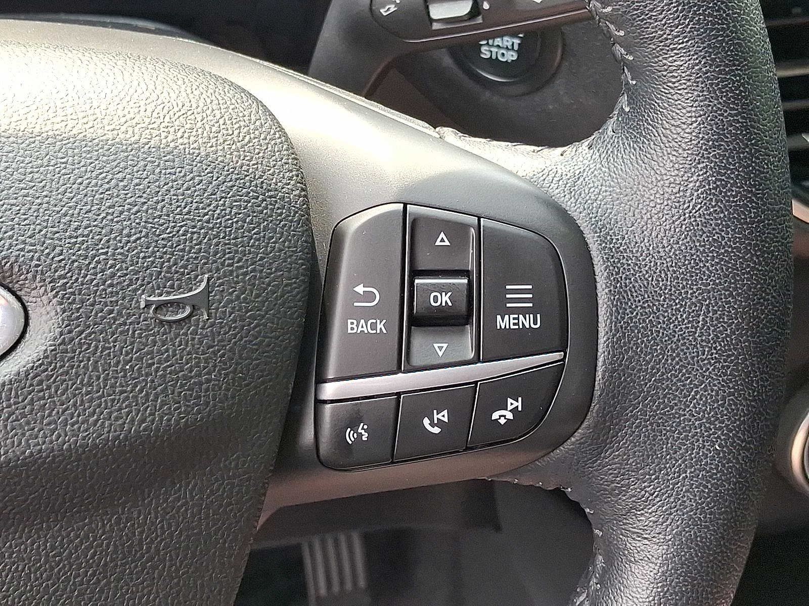 2020 Ford Escape SEL 17