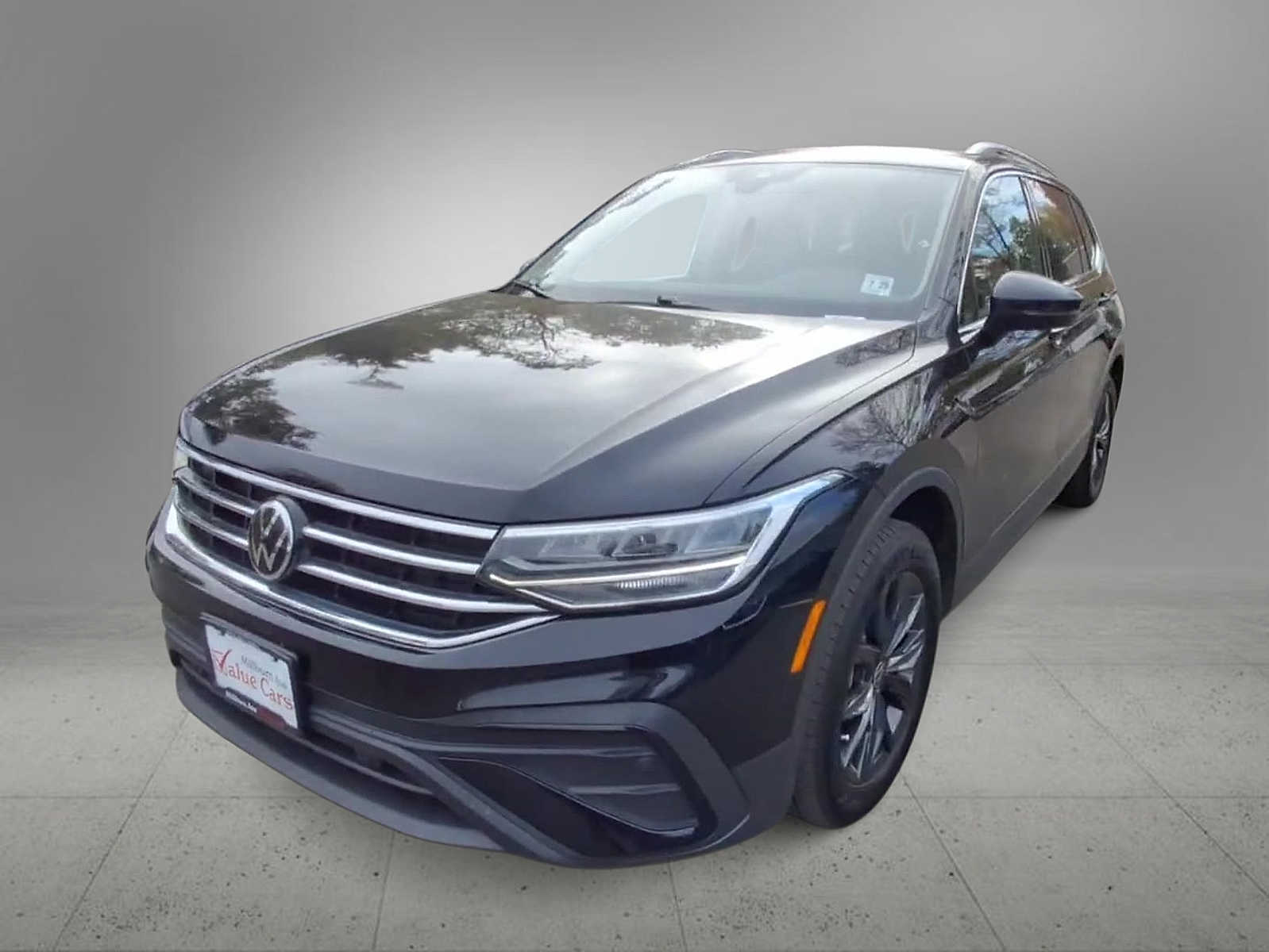 Thumbnail: 2024 Volkswagen Tiguan - 4