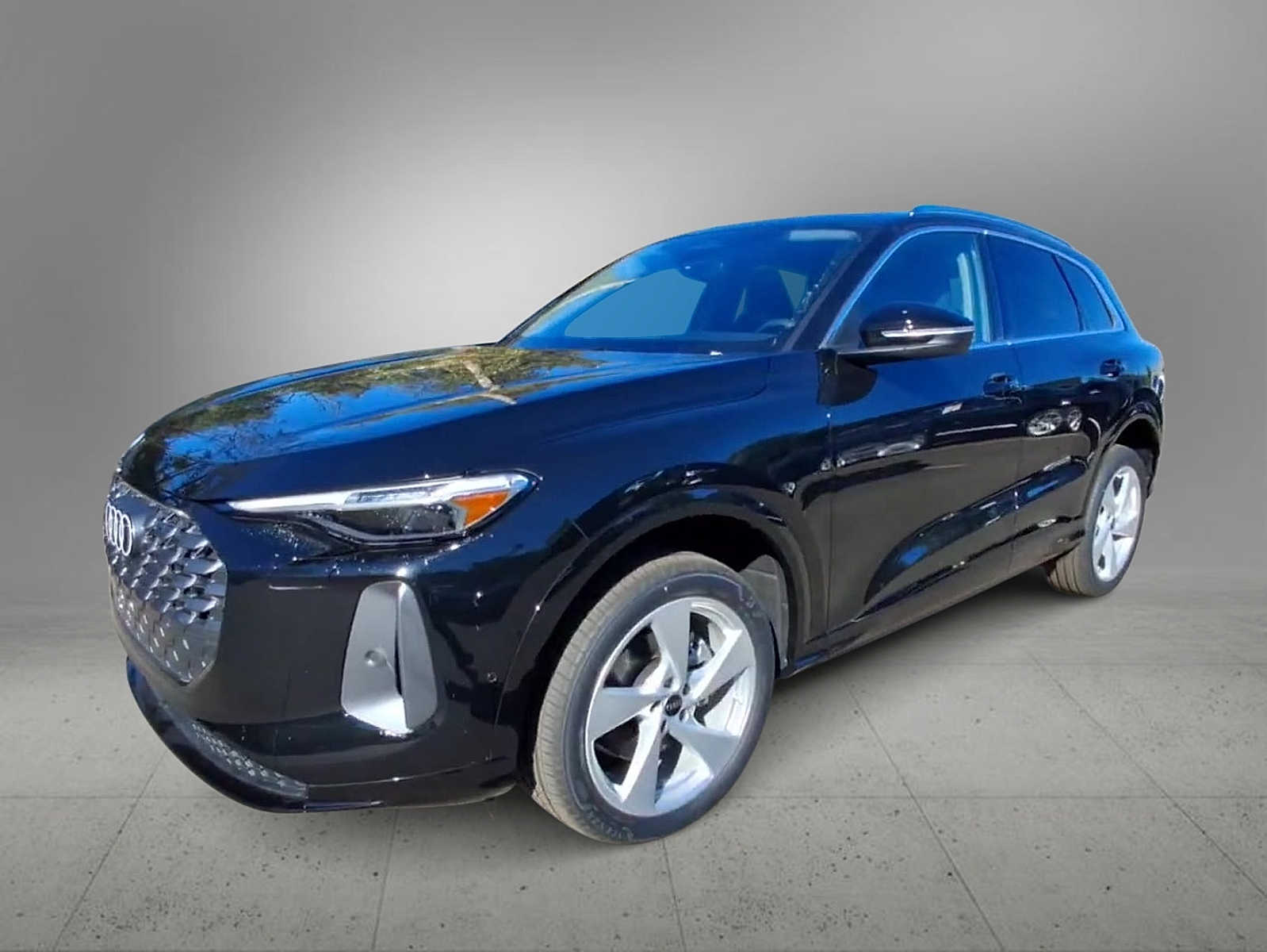 Thumbnail: 2025 Audi Q5 - 4